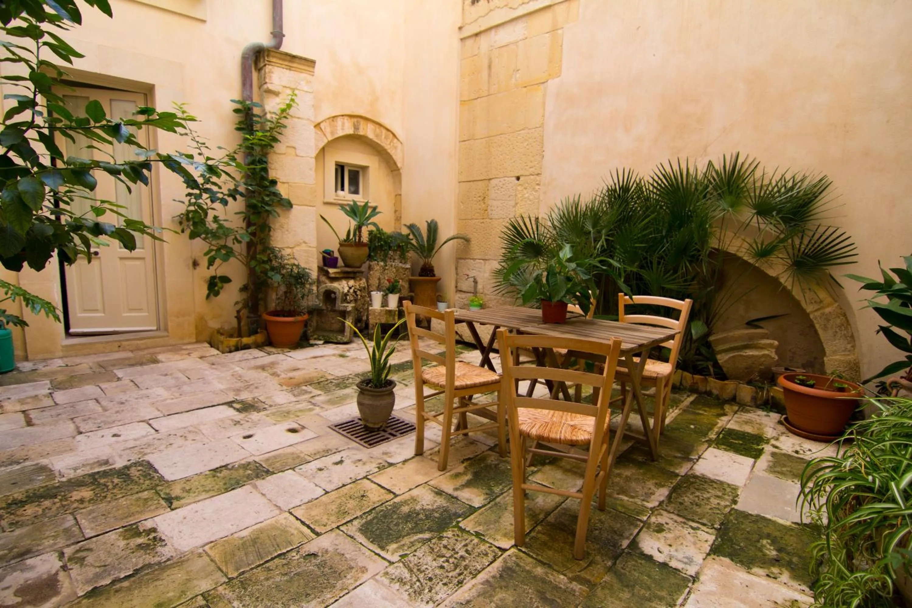 Garden in La Via della Giudecca