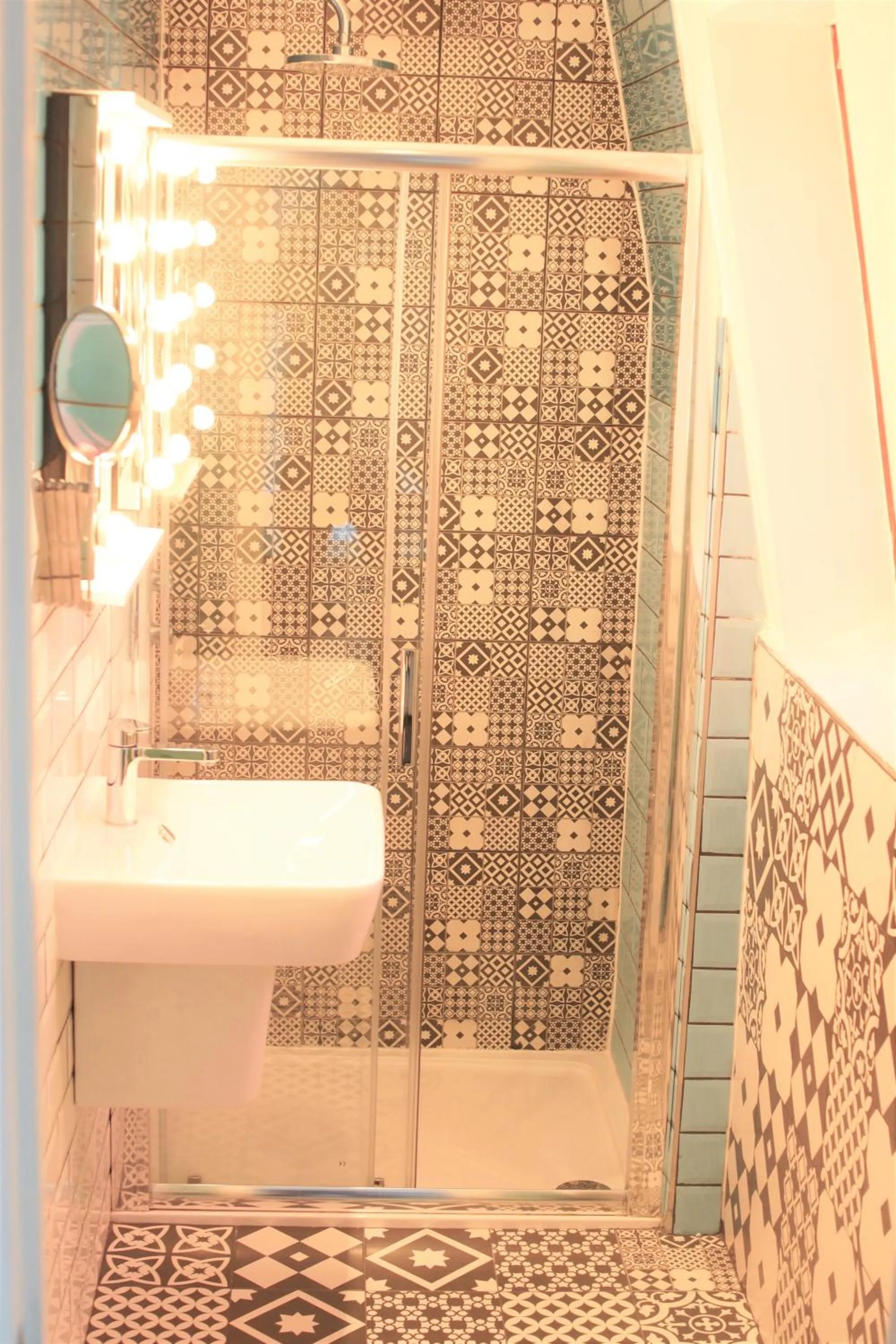 Bathroom in Plaza Hotel