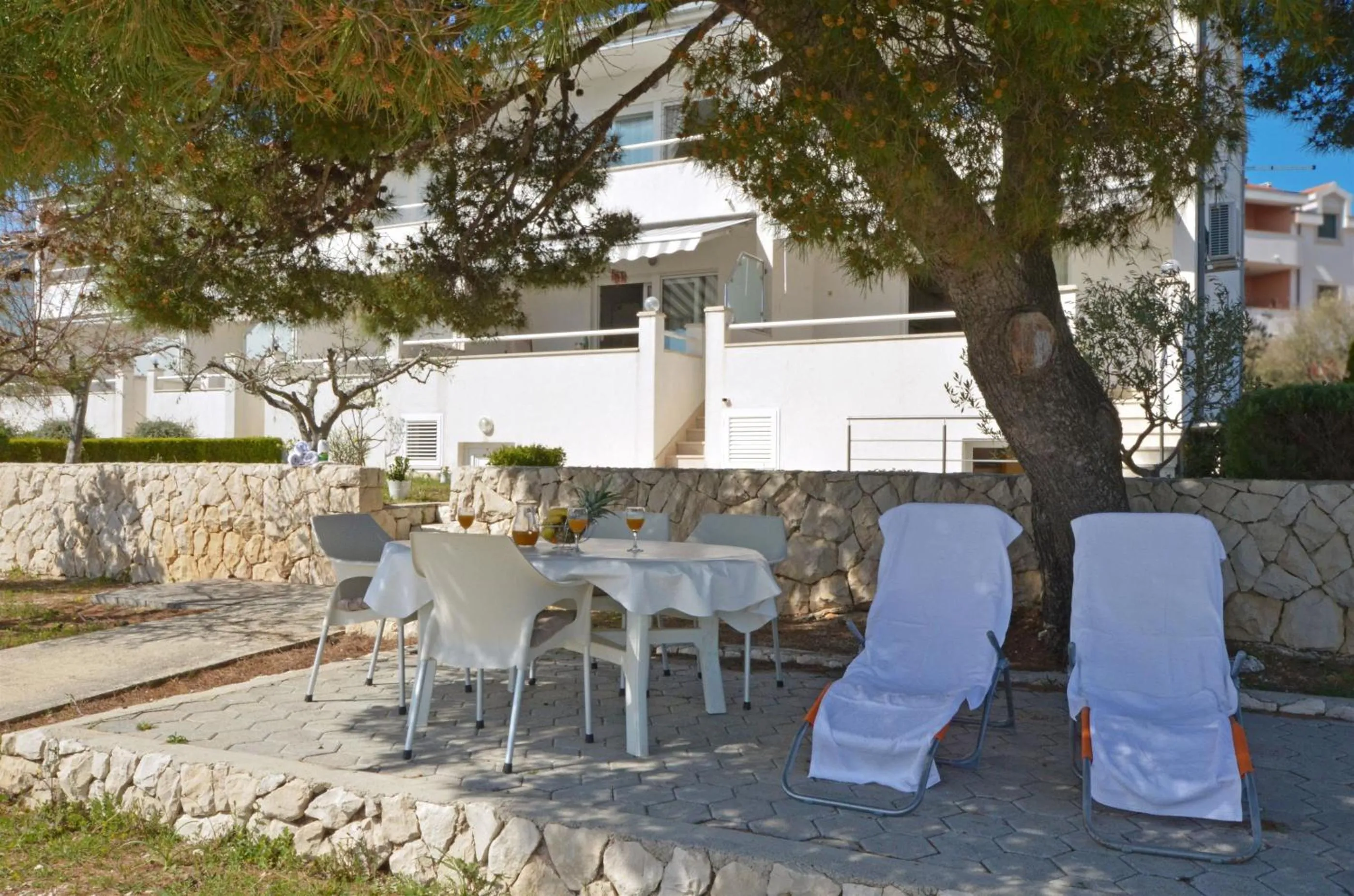 Garden view in Apartments Sandy