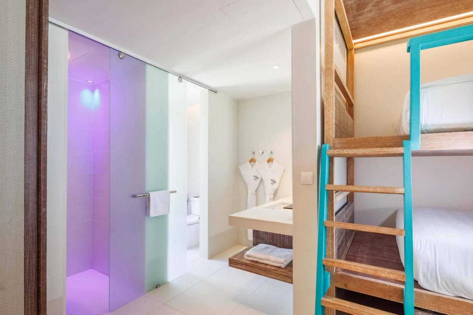 Bathroom, Bed in Hard Rock Hotel Maldives - FREE transfer for stays until 21st Dec 2025 and 11th Jan to 30th Apr 2026