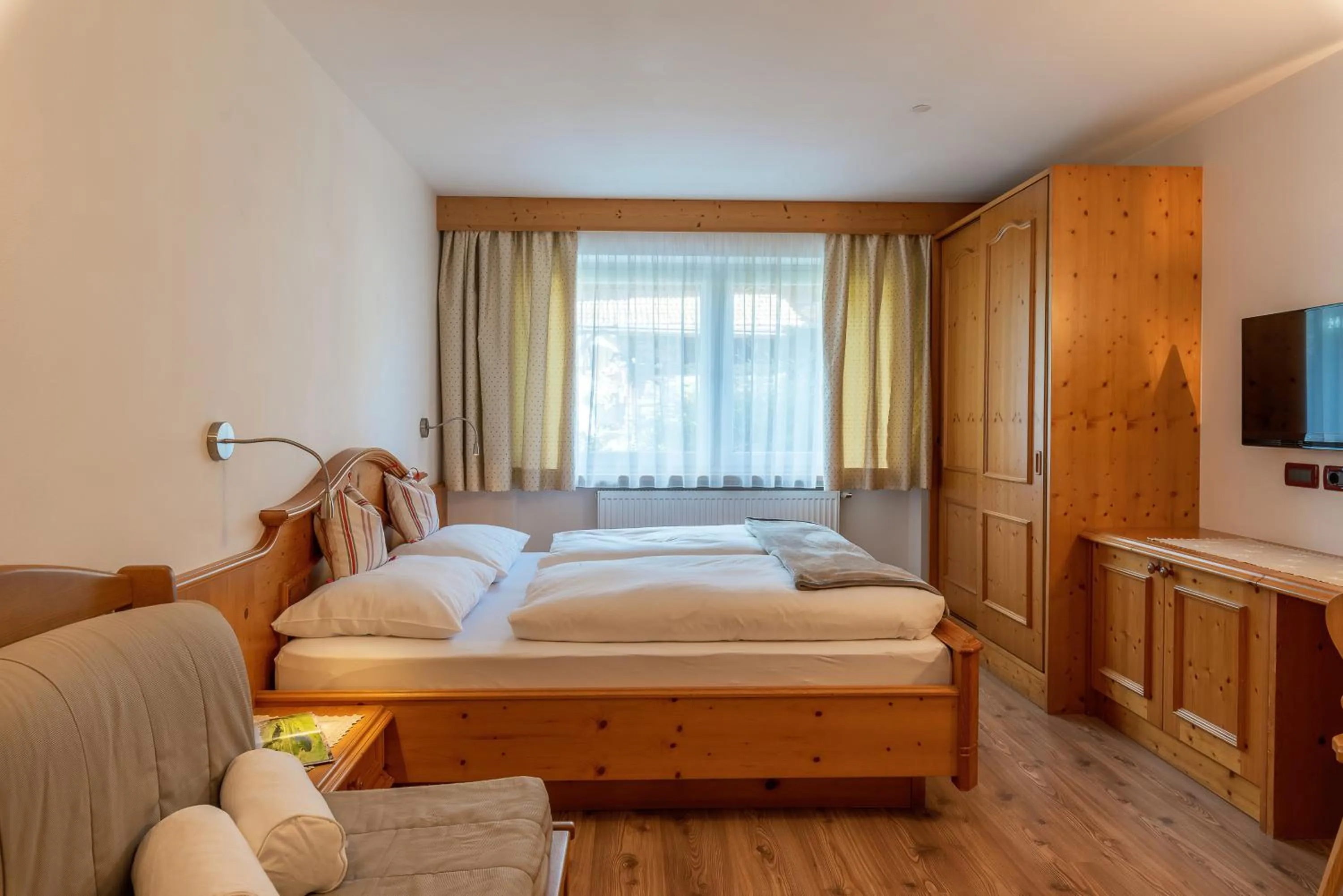 Bed in Residence Prapoz