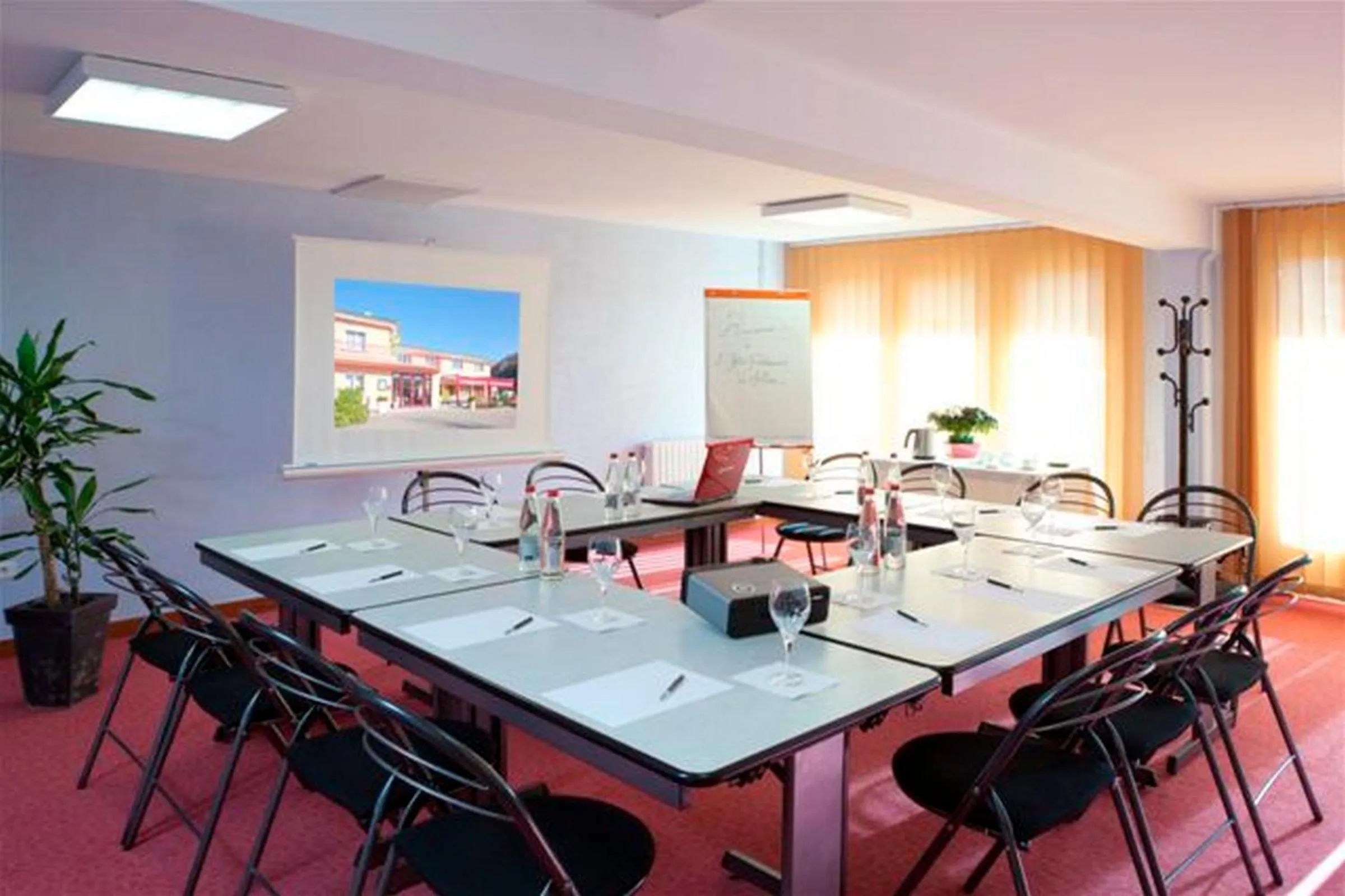 Le Rhien Hôtel-Restaurant