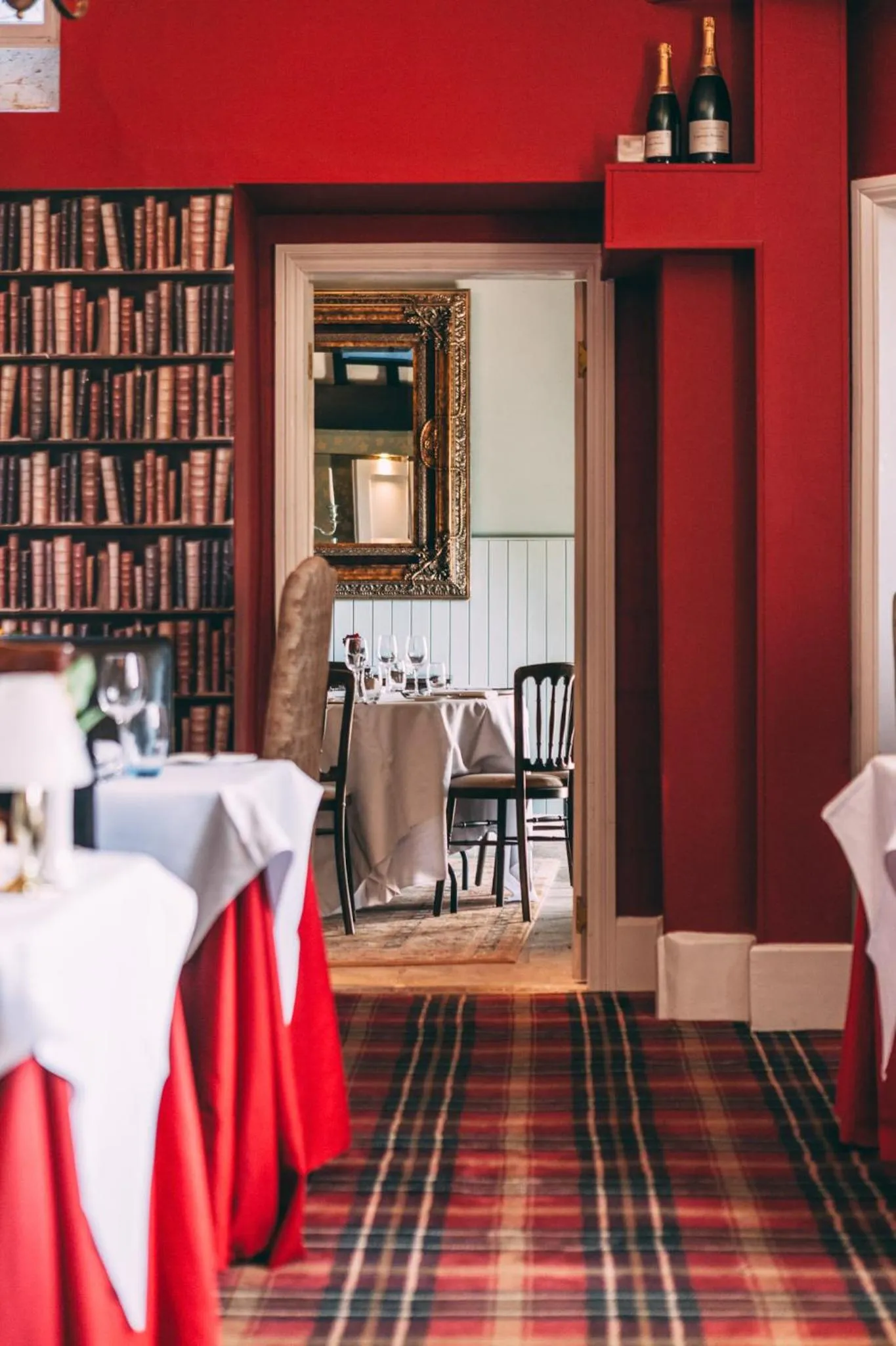 Restaurant/places to eat in Château Rhianfa