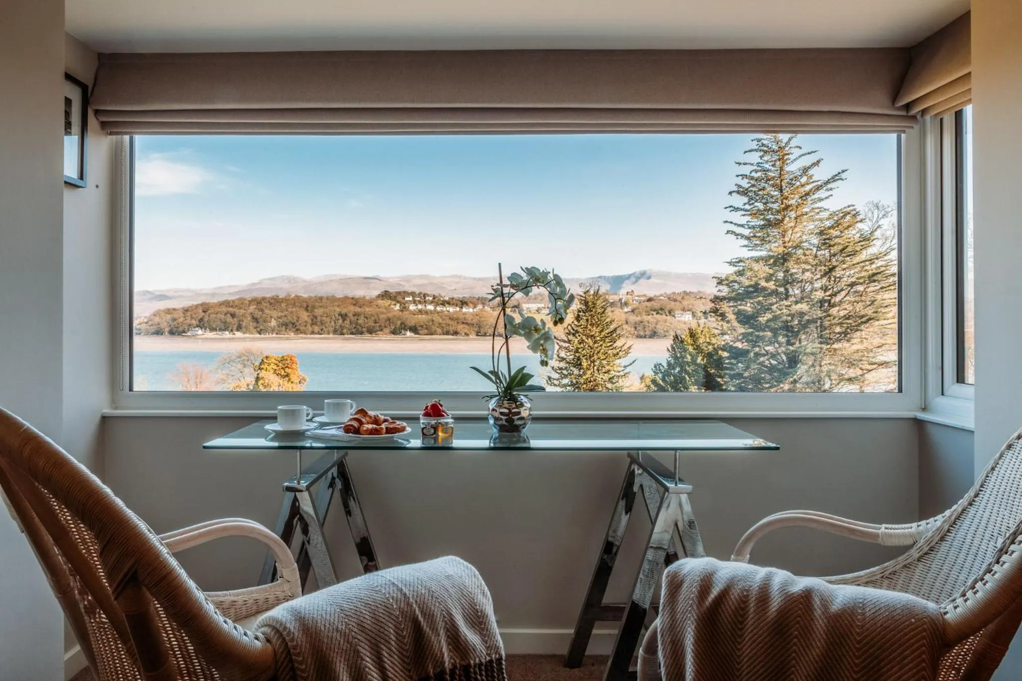 Breakfast in Château Rhianfa