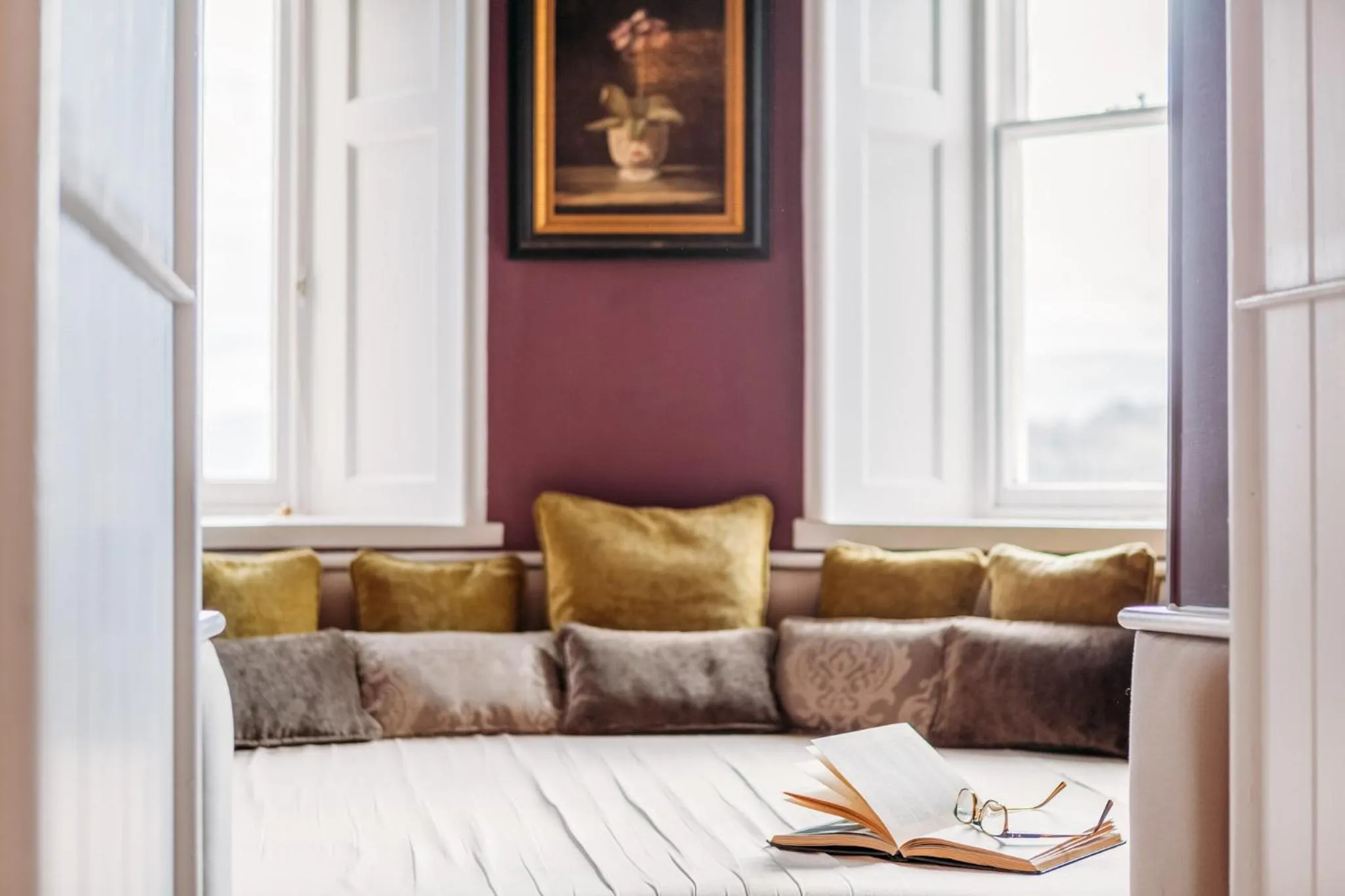 Seating area in Château Rhianfa