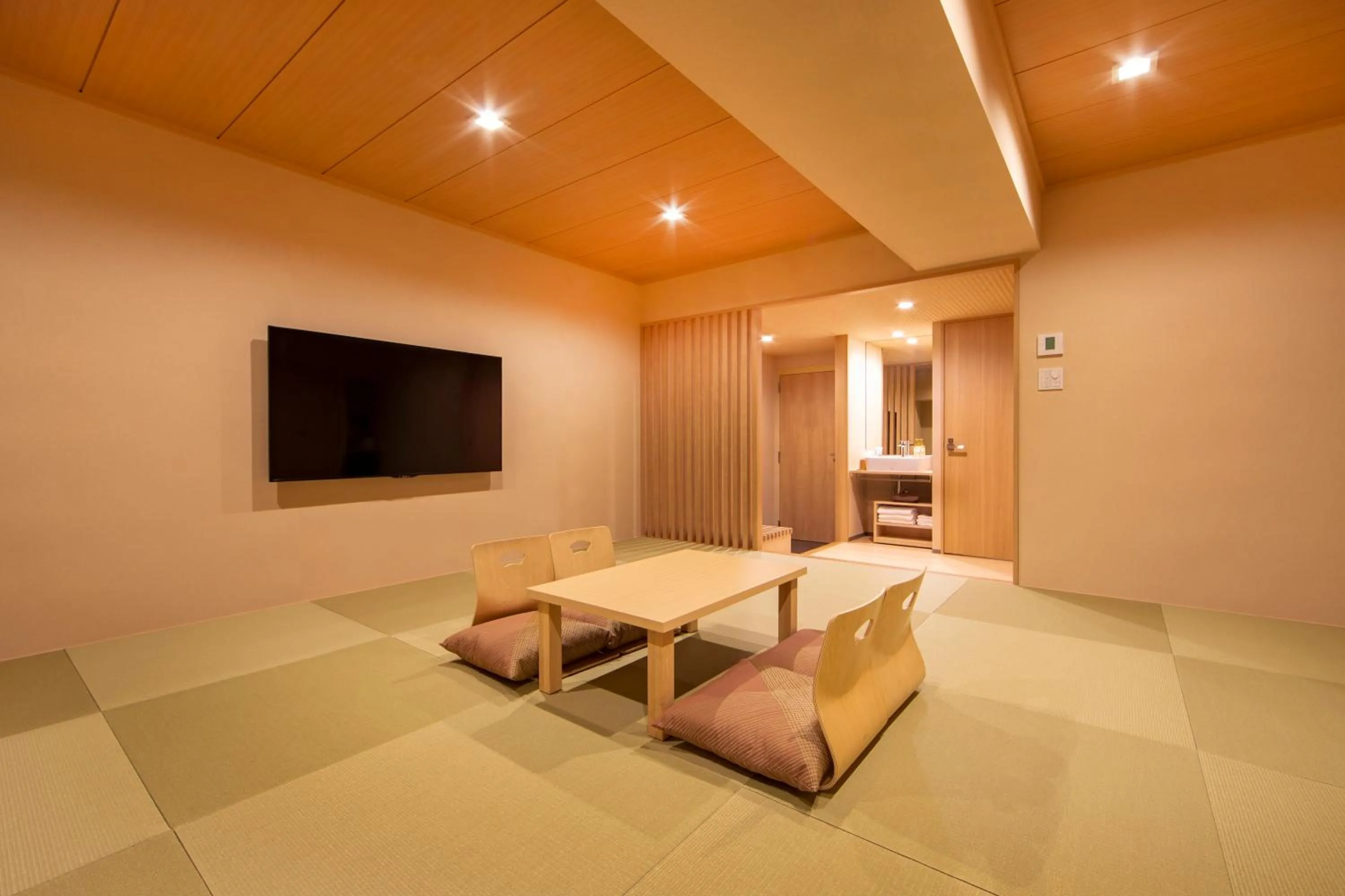 Photo of the whole room, Bed in karaksa hotel TOKYO STATION