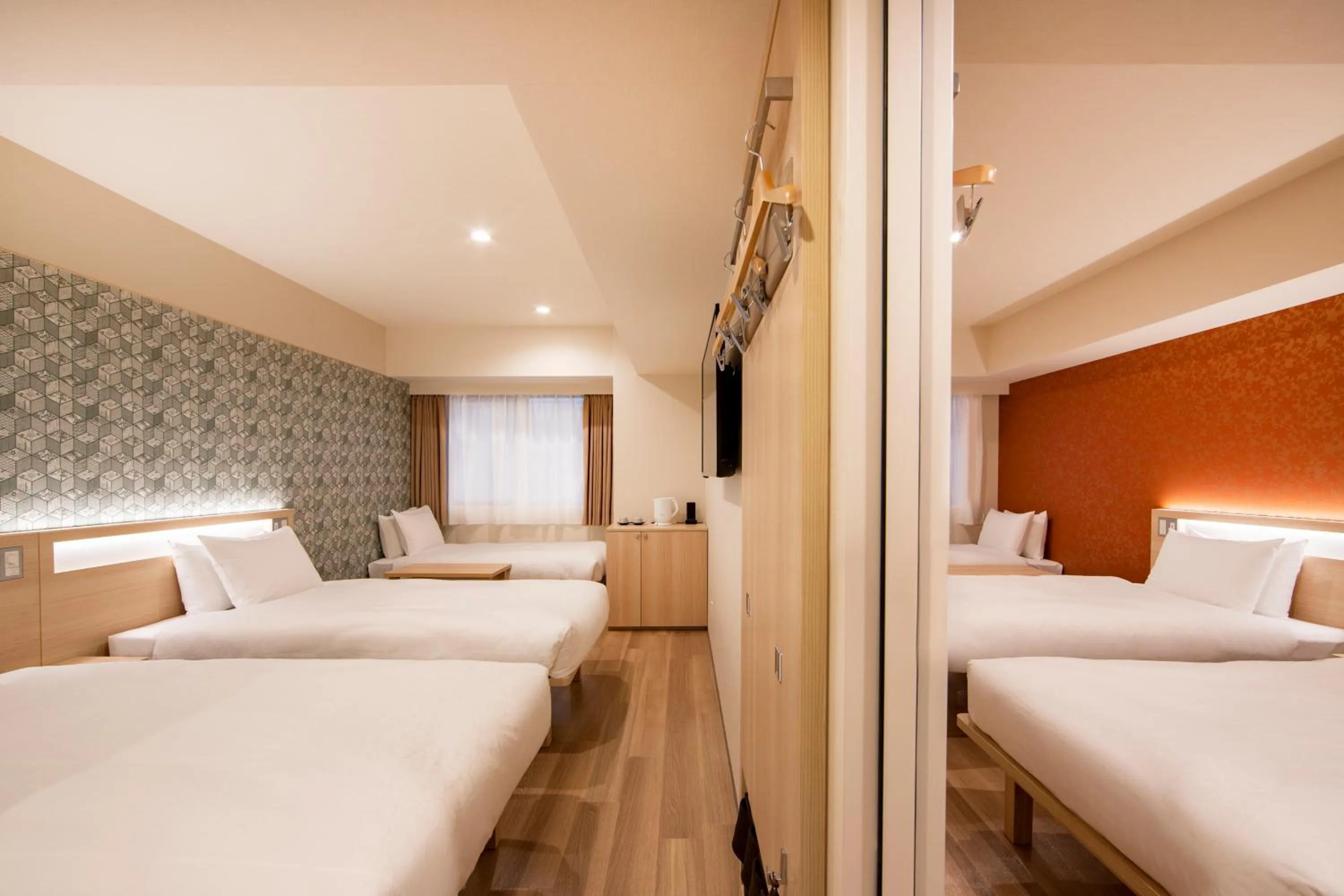 Bed in karaksa hotel TOKYO STATION