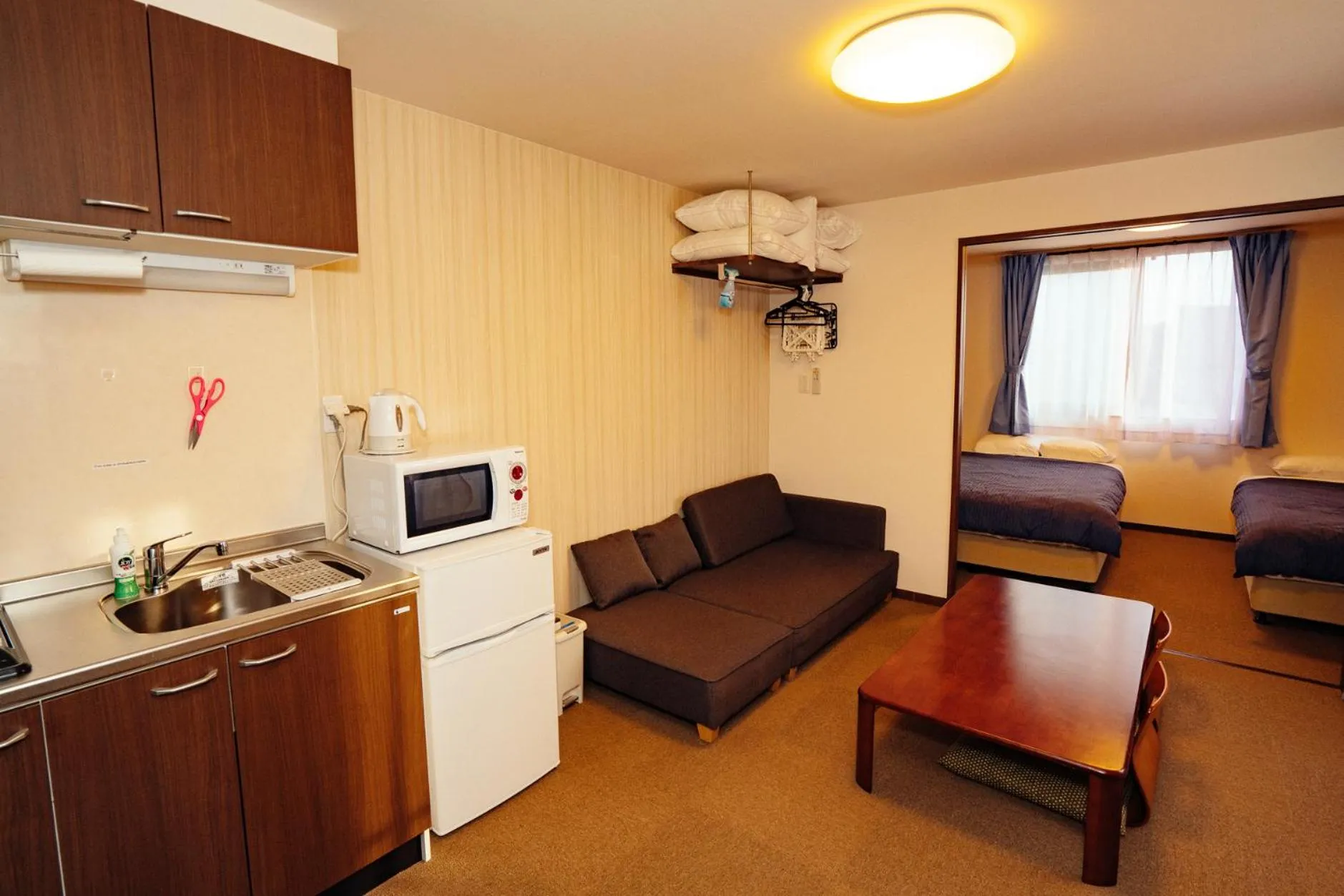 Kitchen or kitchenette in Ben's Guesthouse Kyoto