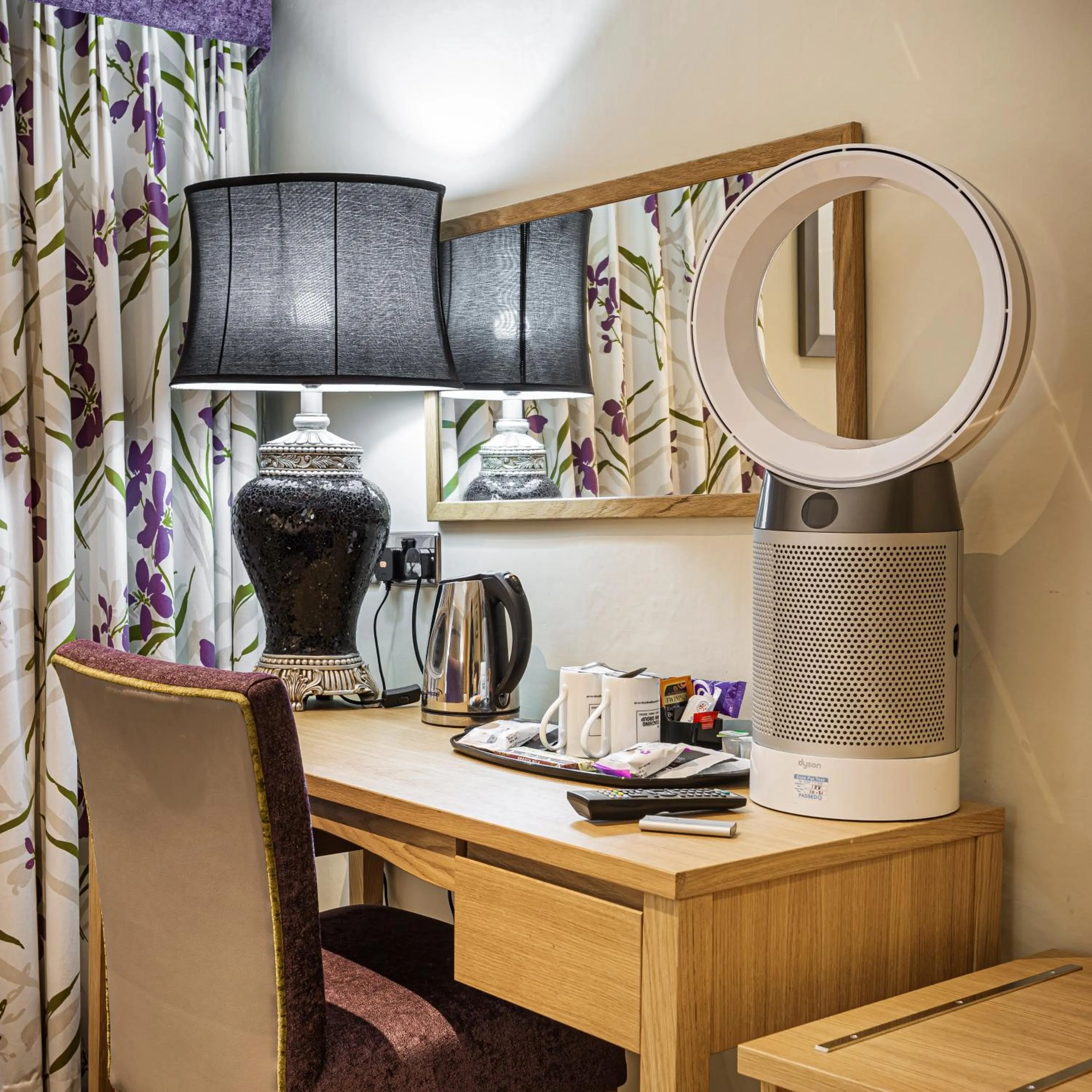 Coffee/tea facilities in The Royal Oak Hotel, Welshpool - The Coaching Inn Group