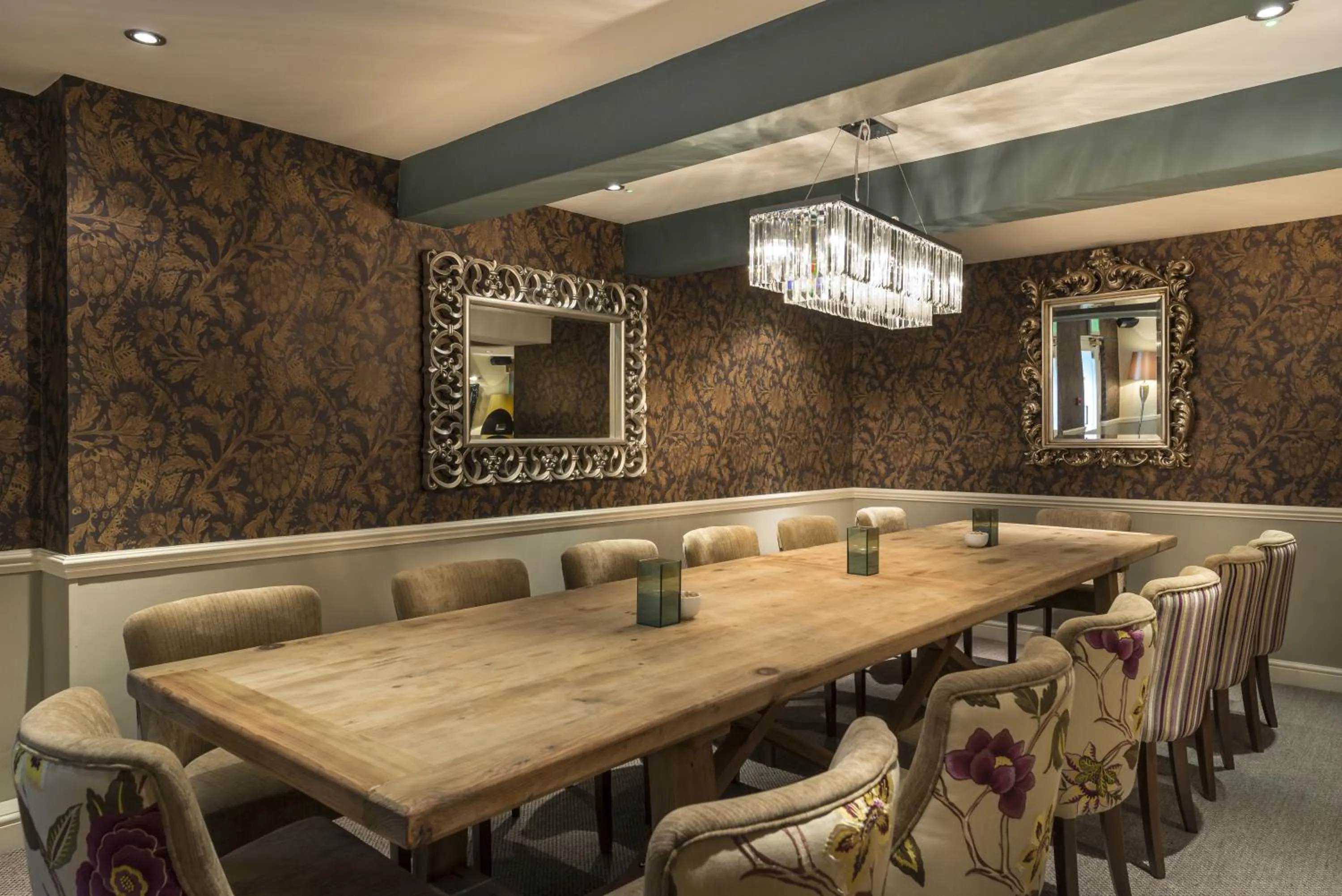 Restaurant/places to eat in The Royal Oak Hotel, Welshpool - The Coaching Inn Group