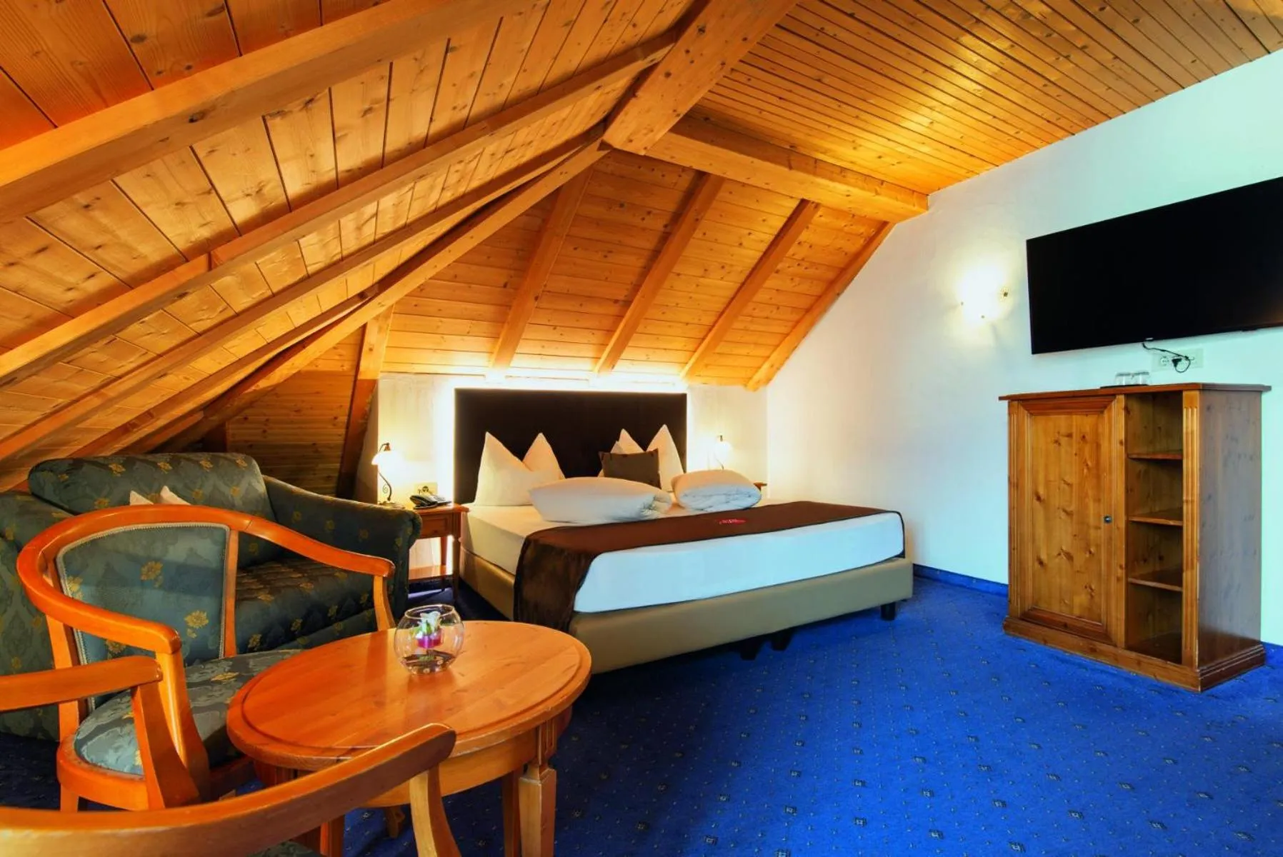 Bedroom, Bed in Hotel Engel