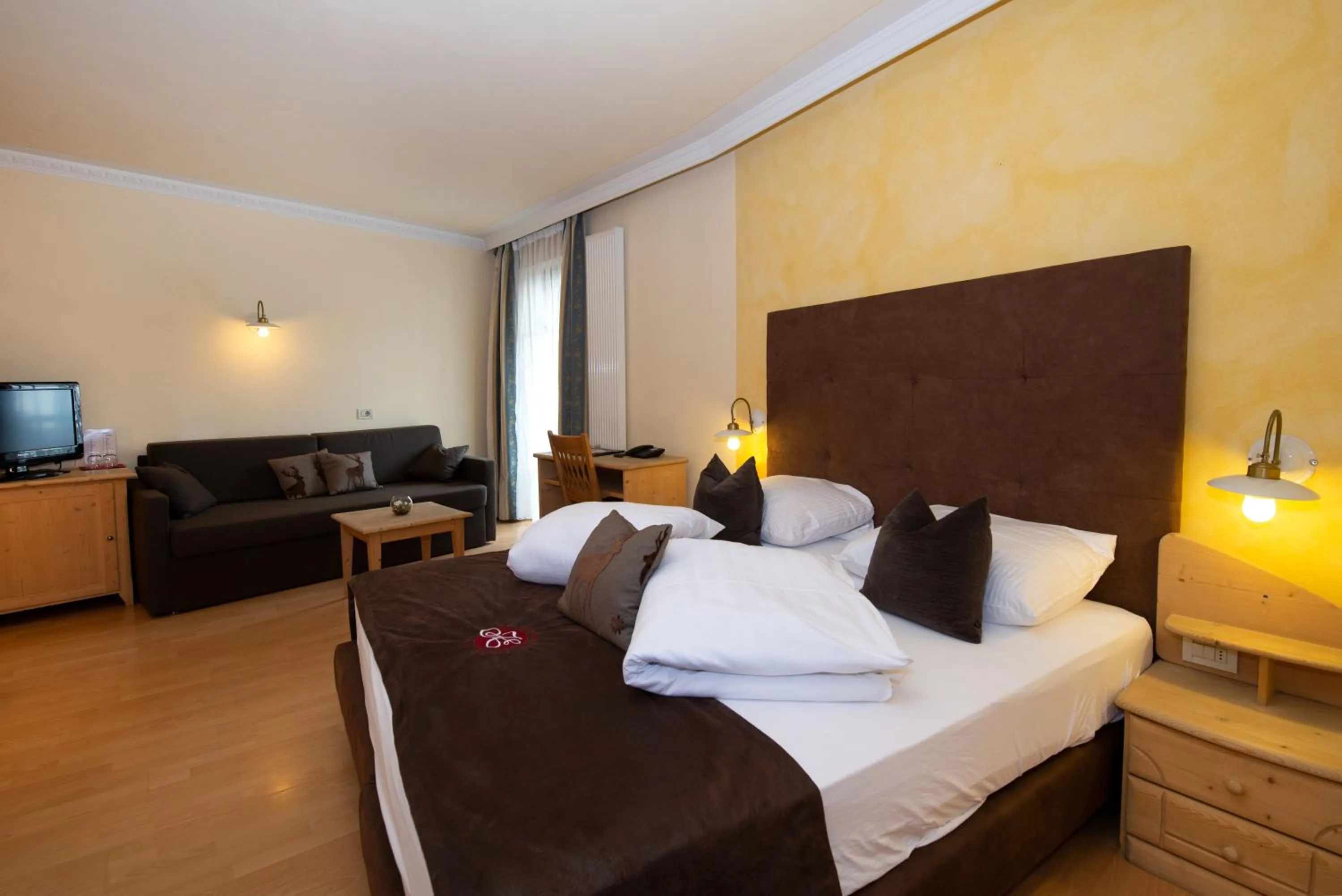 Photo of the whole room, Bed in Hotel Engel