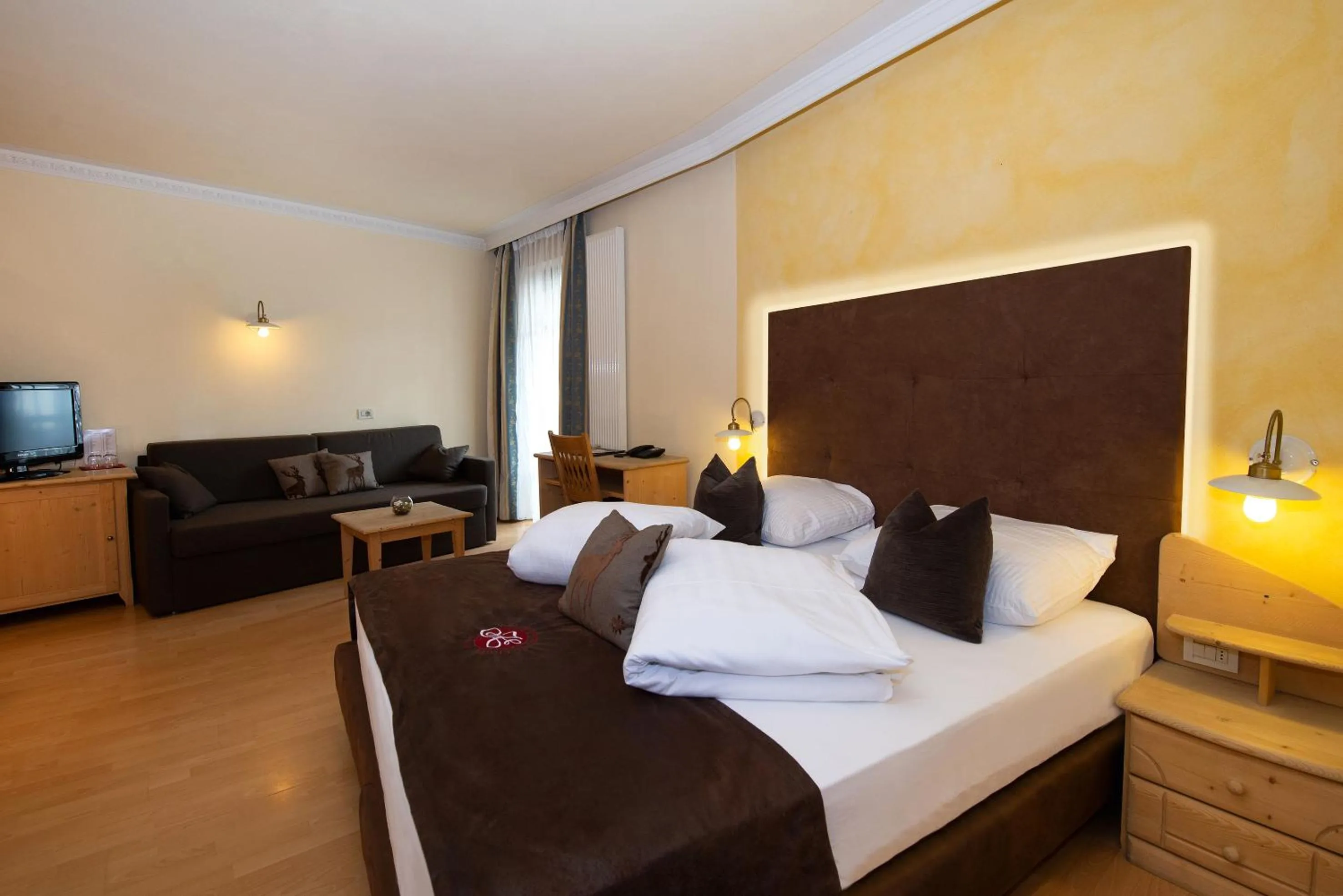 Photo of the whole room, Bed in Hotel Engel