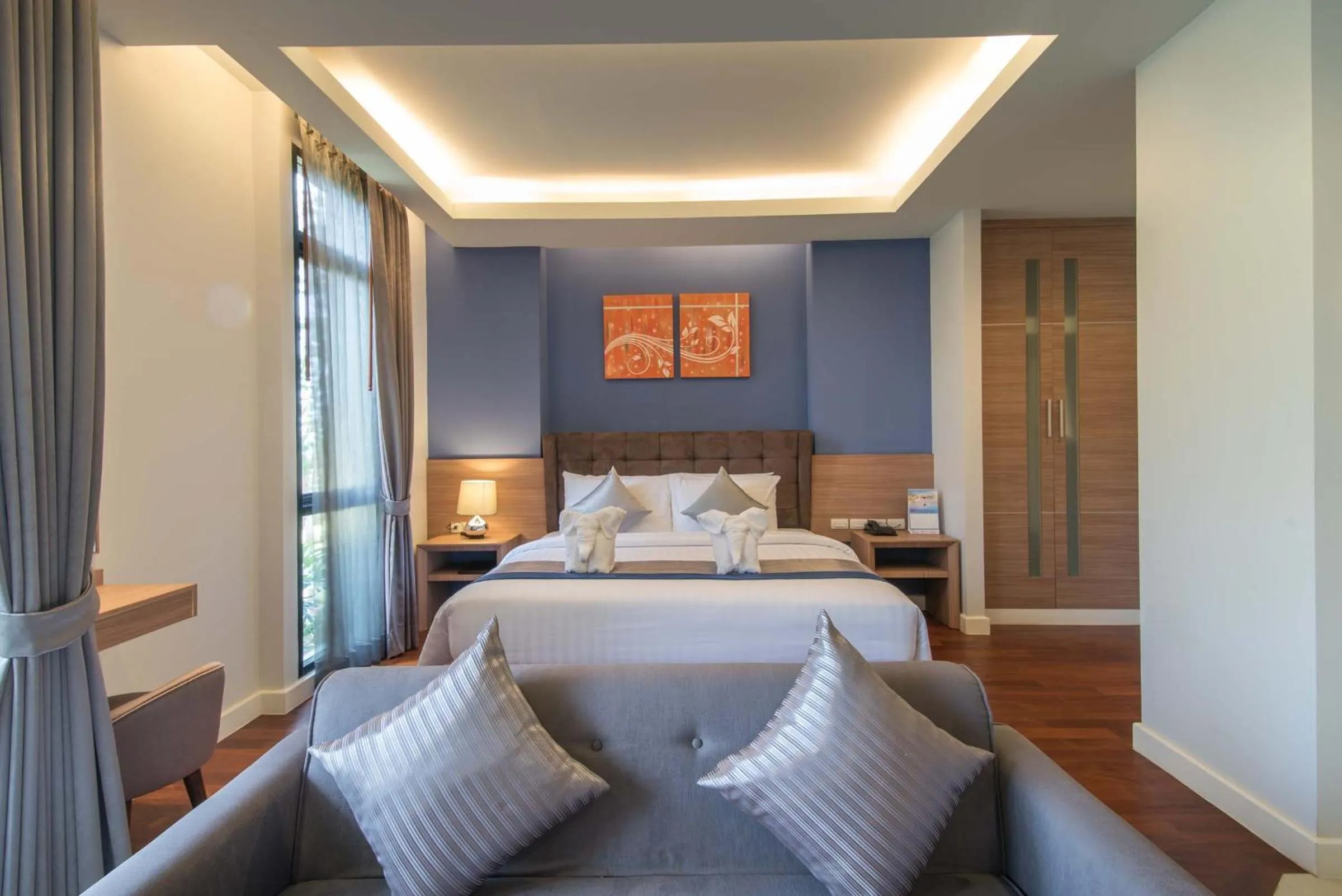 Photo of the whole room, Bed in Green Ville Laguna Hotel