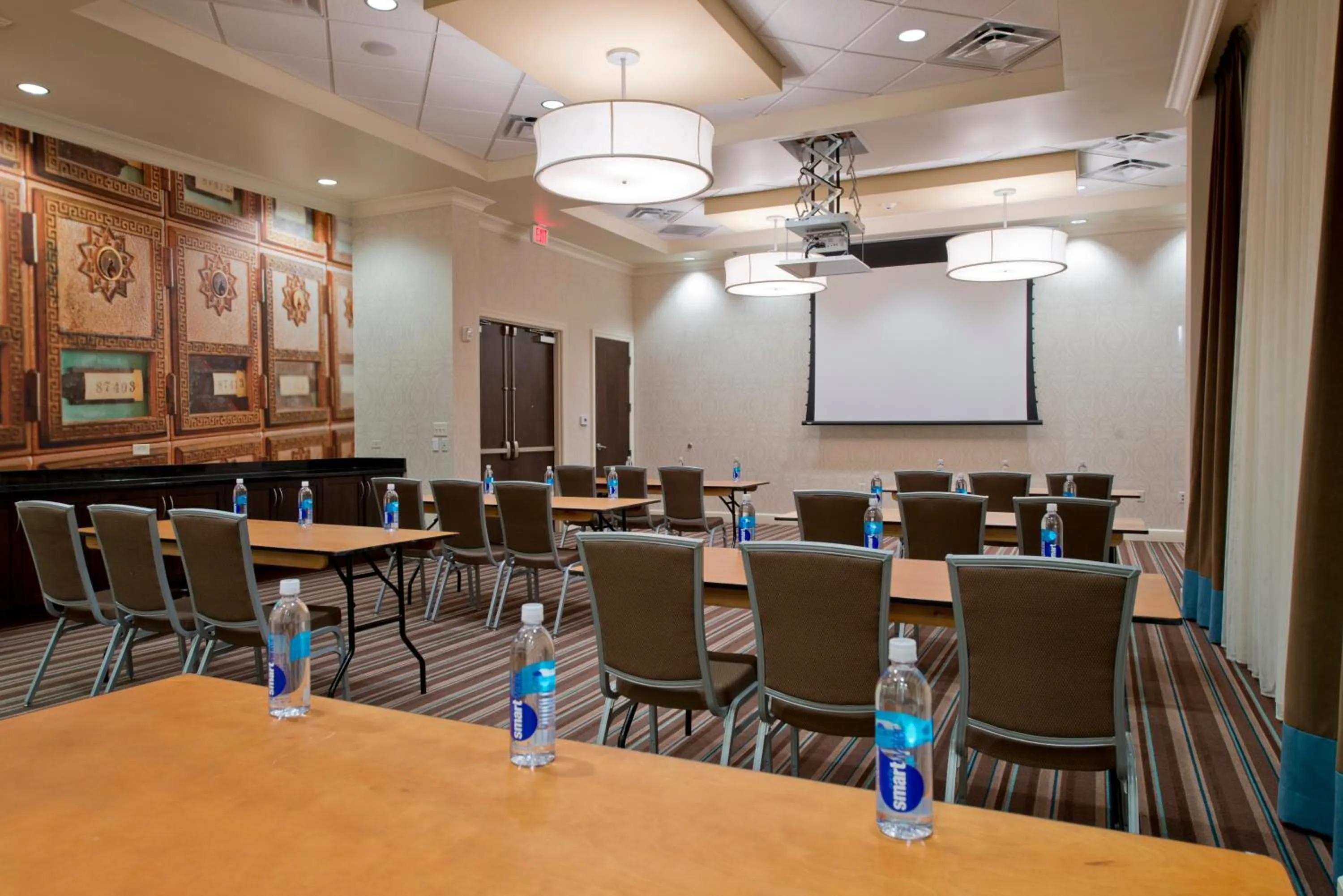 Meeting/conference room in Hotel Indigo Atlanta Airport College Park by IHG