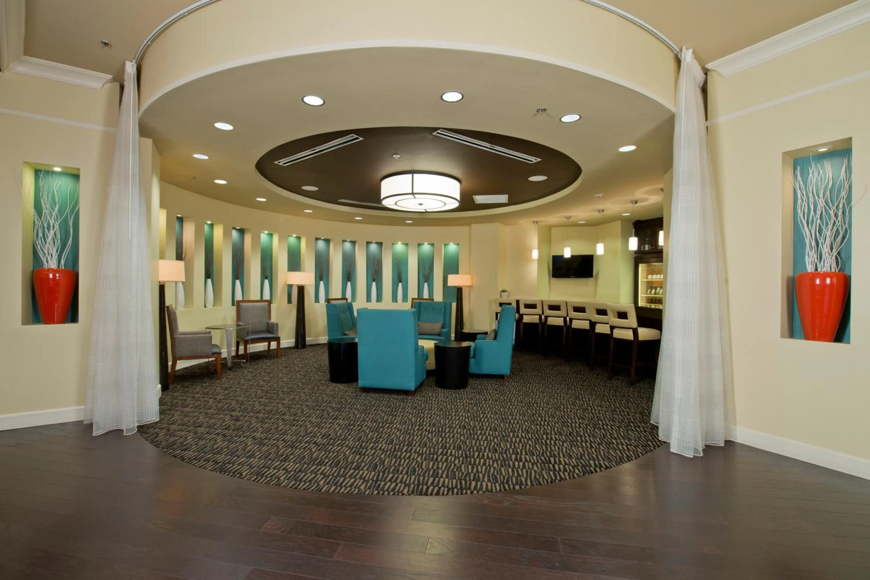 Lounge or bar in Hotel Indigo Atlanta Airport College Park by IHG