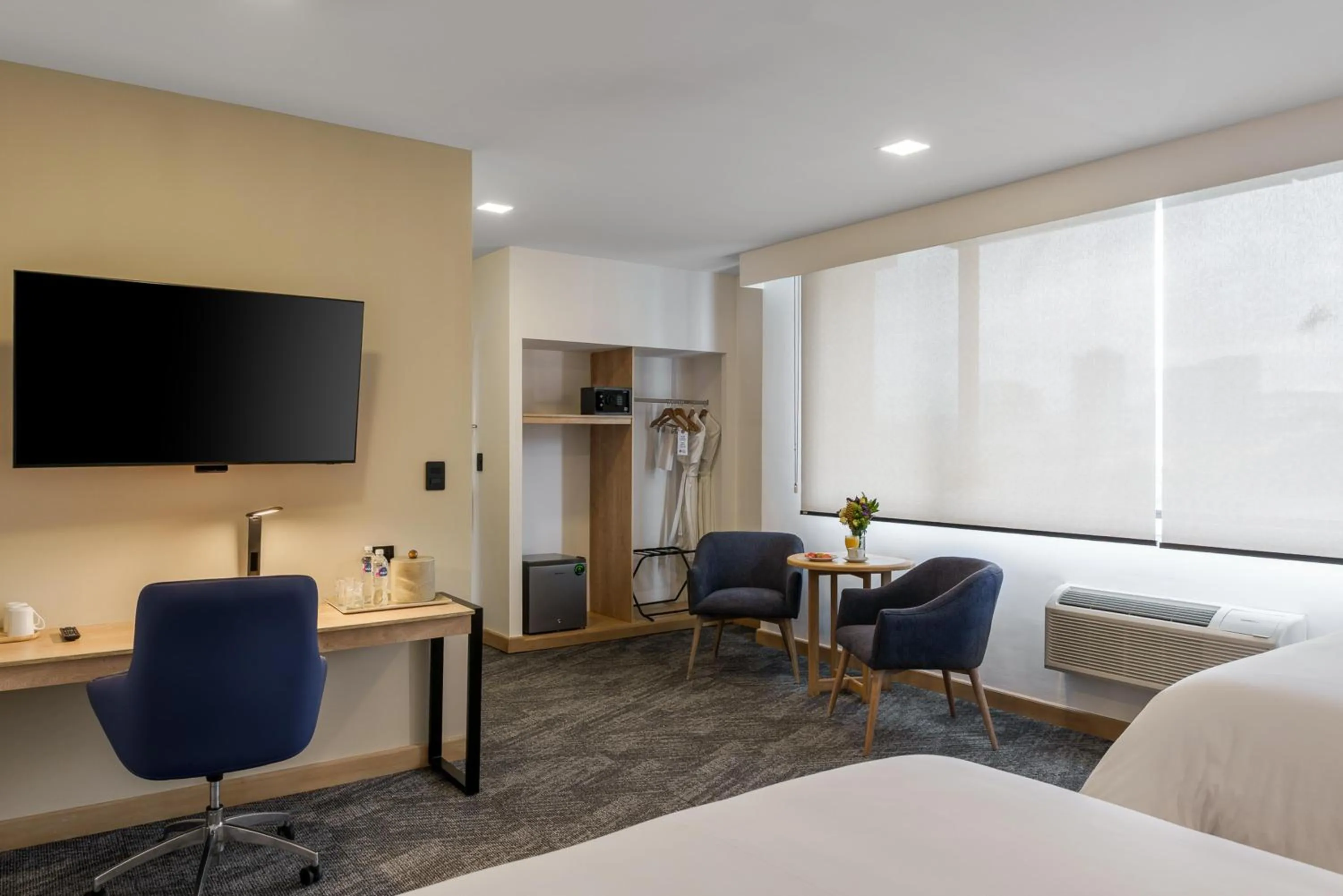 Photo of the whole room, Bed in Best Western Plus Hotel Terraza