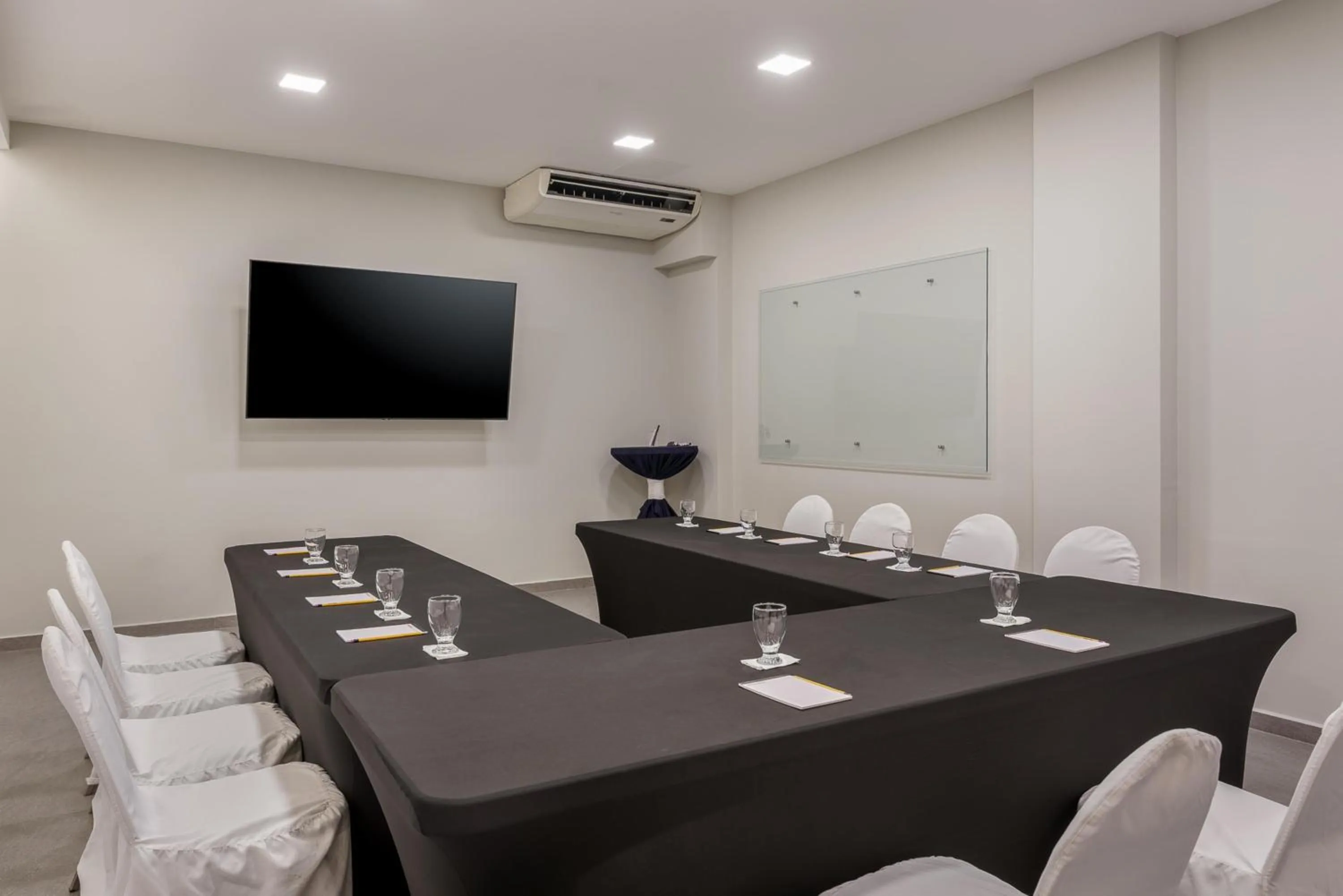 Meeting/conference room in Best Western Plus Hotel Terraza