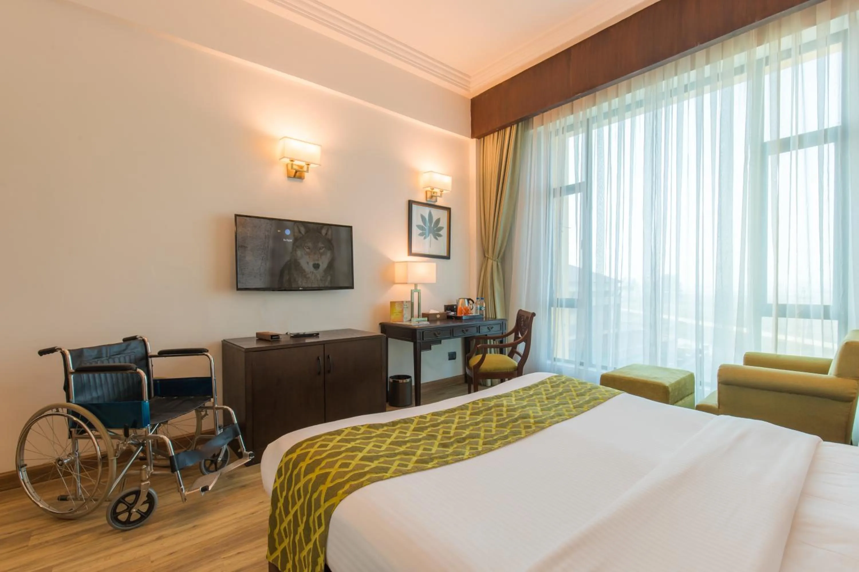 Photo of the whole room, Bed in Soaltee Westend Premier