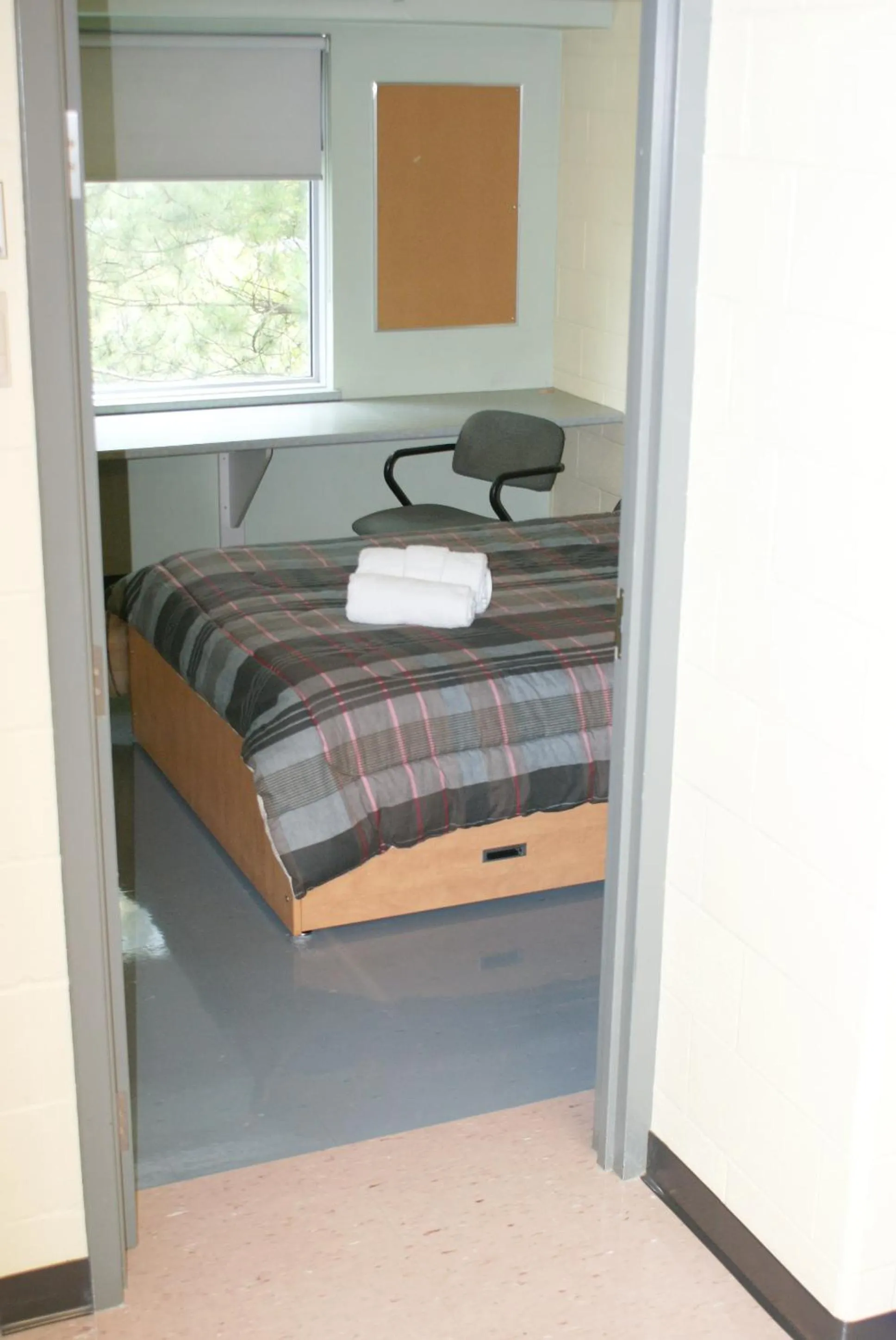 Bedroom, Bed in Residence & Conference Centre - Sudbury West