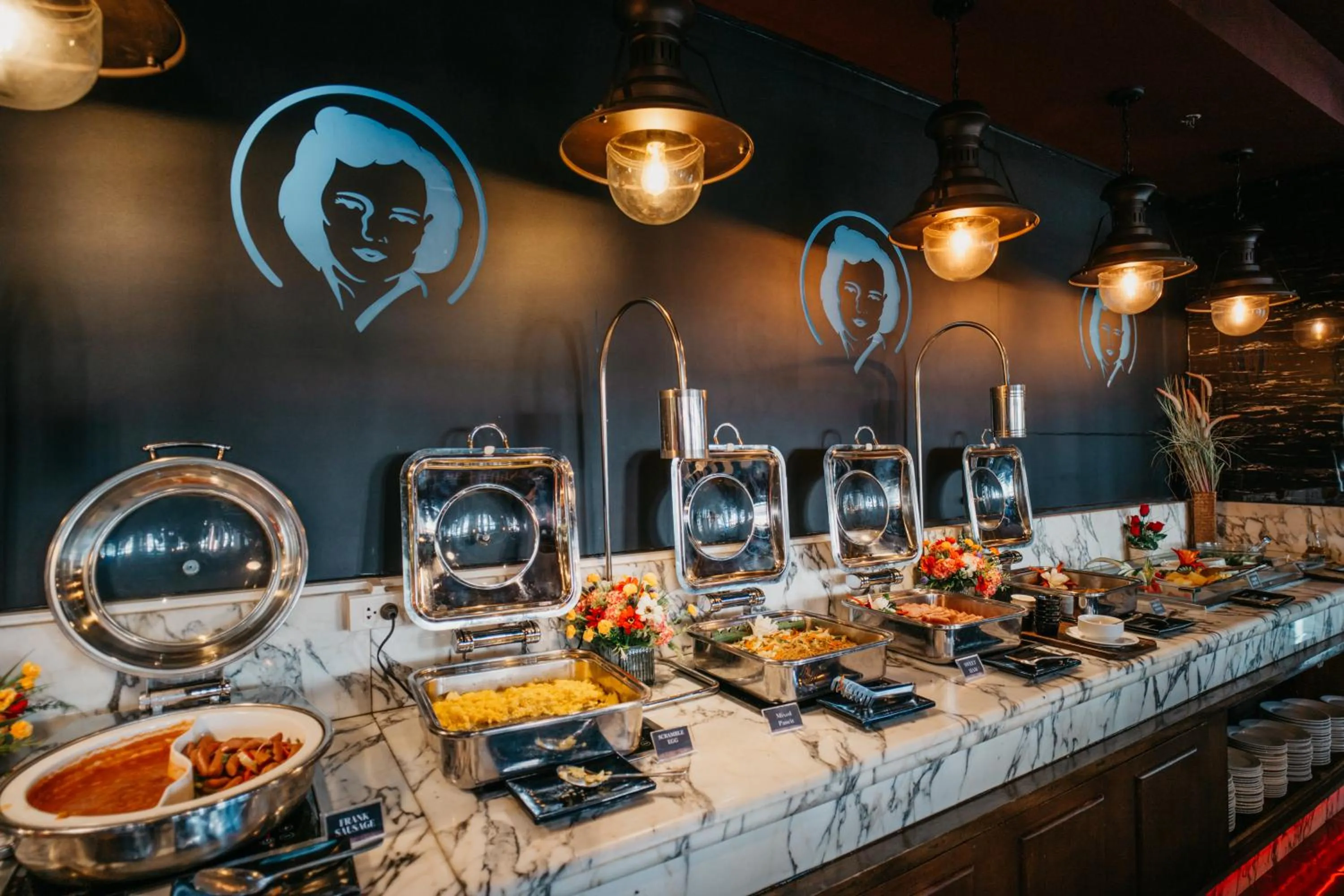 Breakfast in 1898 Hotel Colonia En Las Filipinas