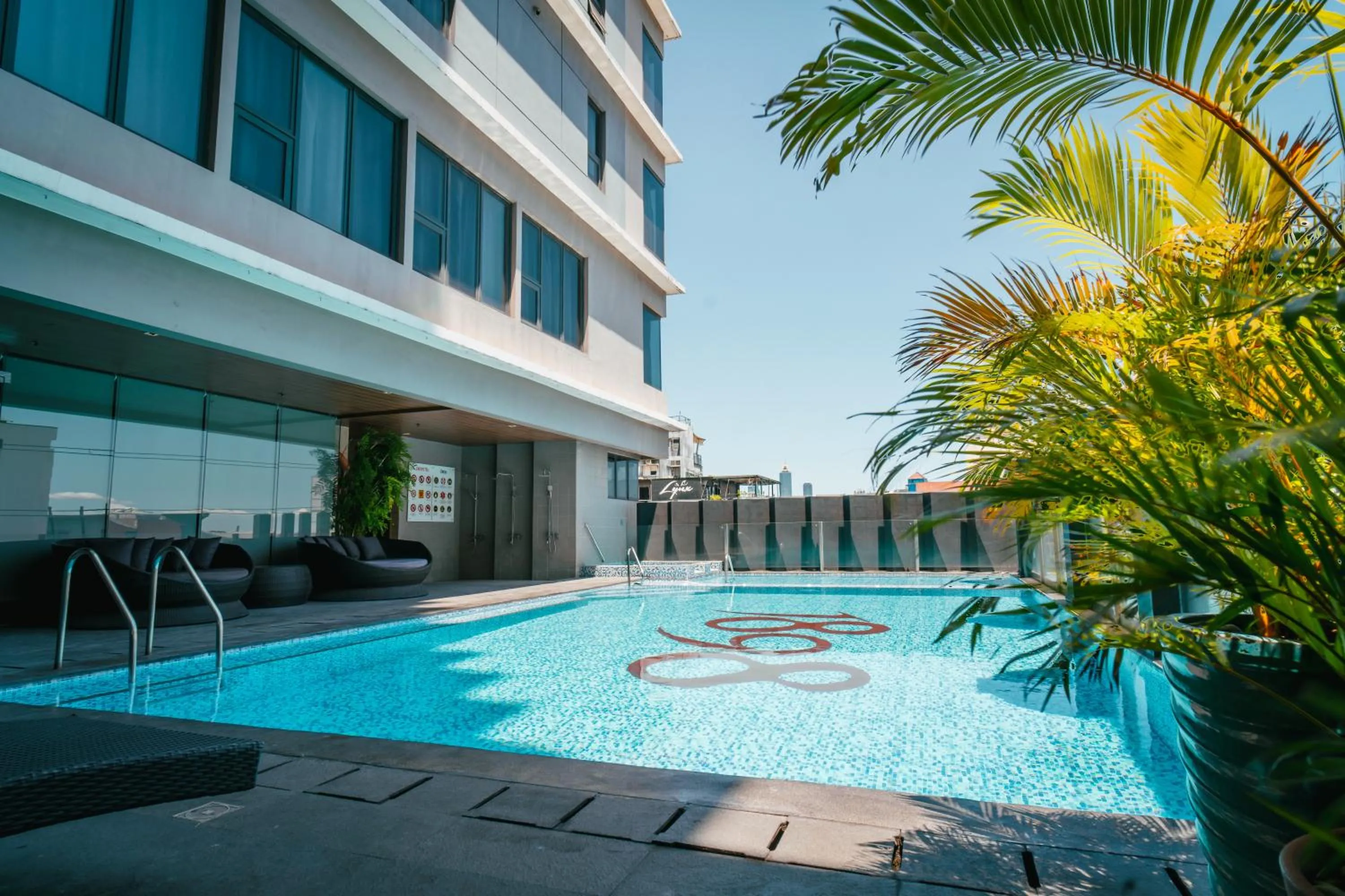 Swimming pool in 1898 Hotel Colonia En Las Filipinas