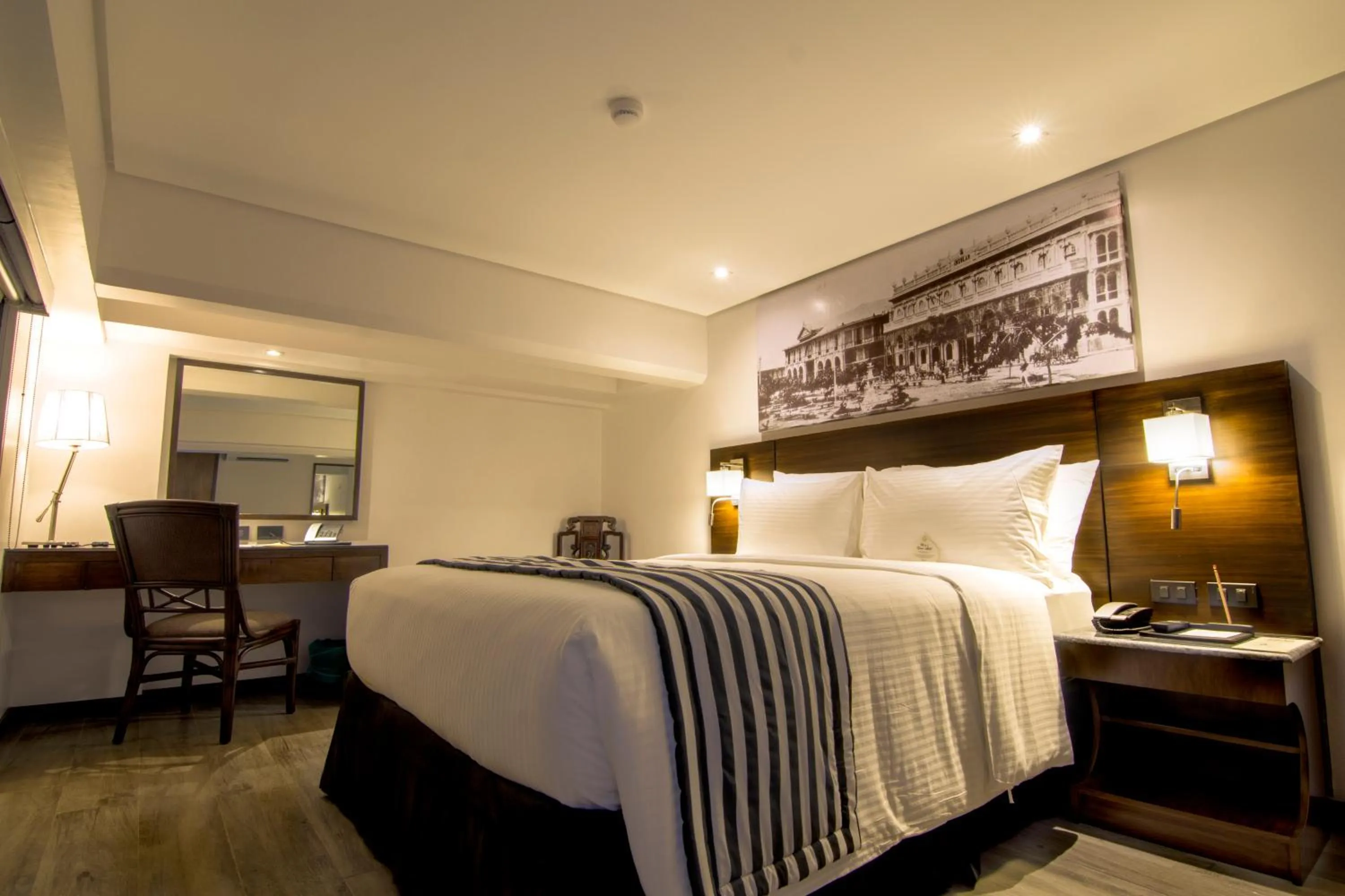 Bedroom, Bed in 1898 Hotel Colonia En Las Filipinas