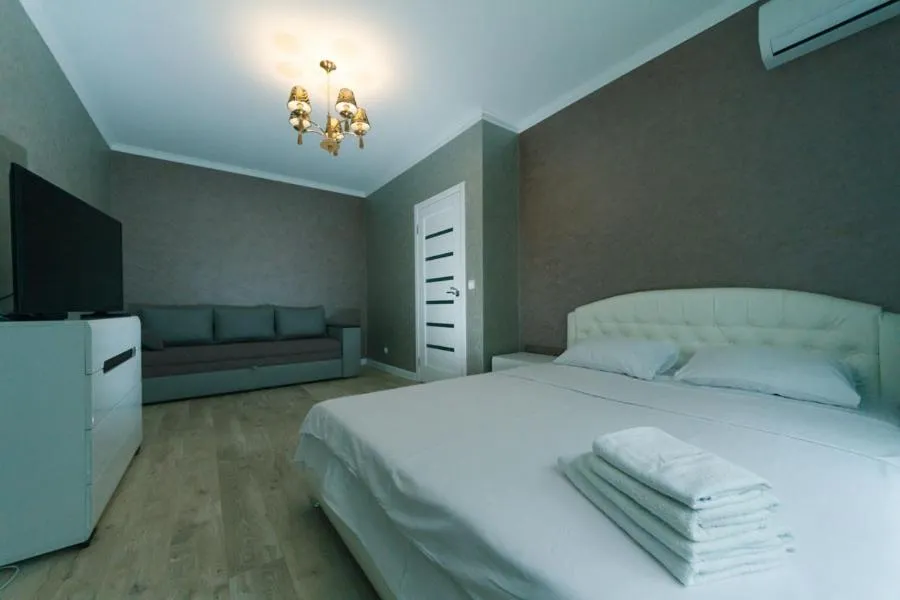 Apartment in Sofii Rusovoi 3v