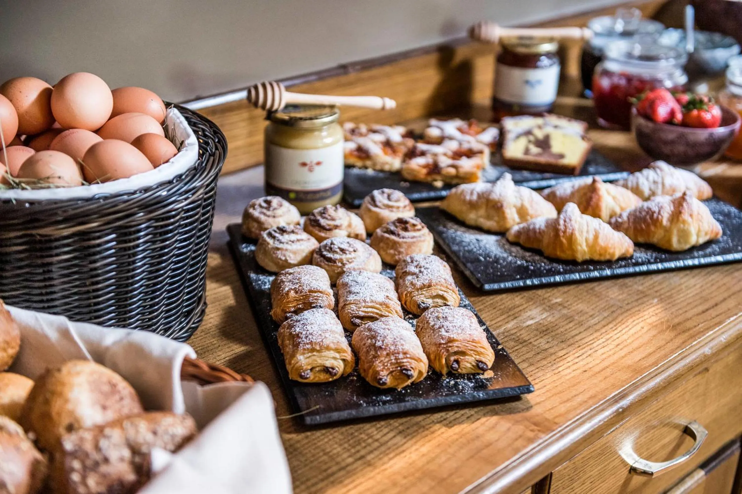 Buffet breakfast in B&B Villa Angelino