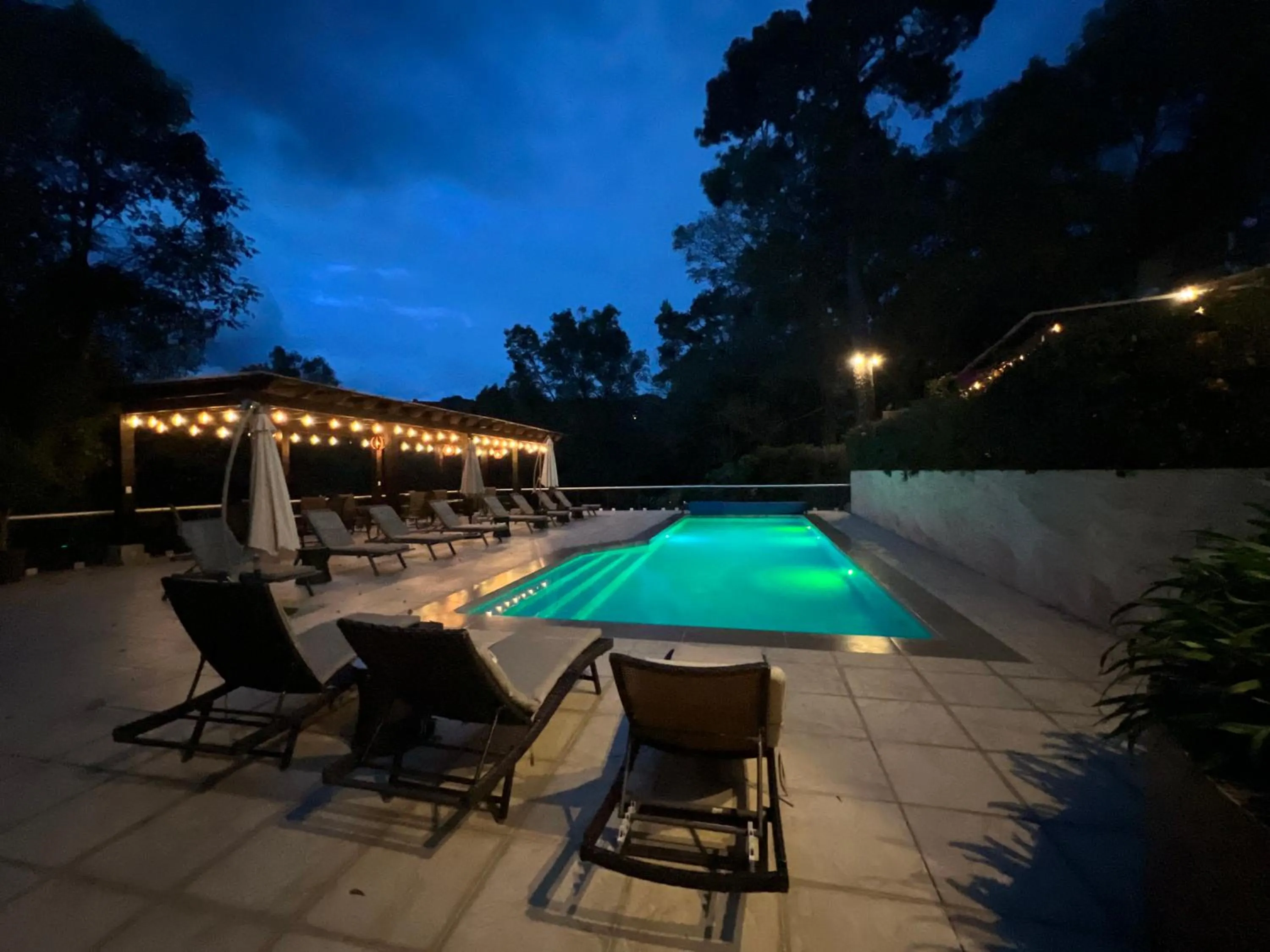 Swimming pool in Loto Azul Resort & Spa
