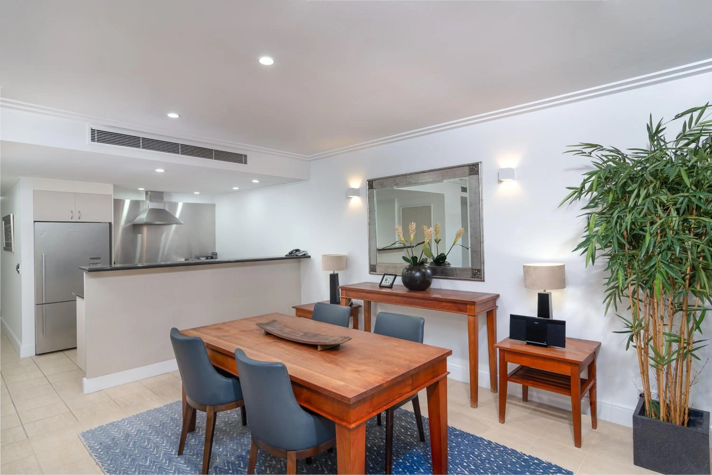 Dining area in Mandalay Luxury Beachfront Apartments