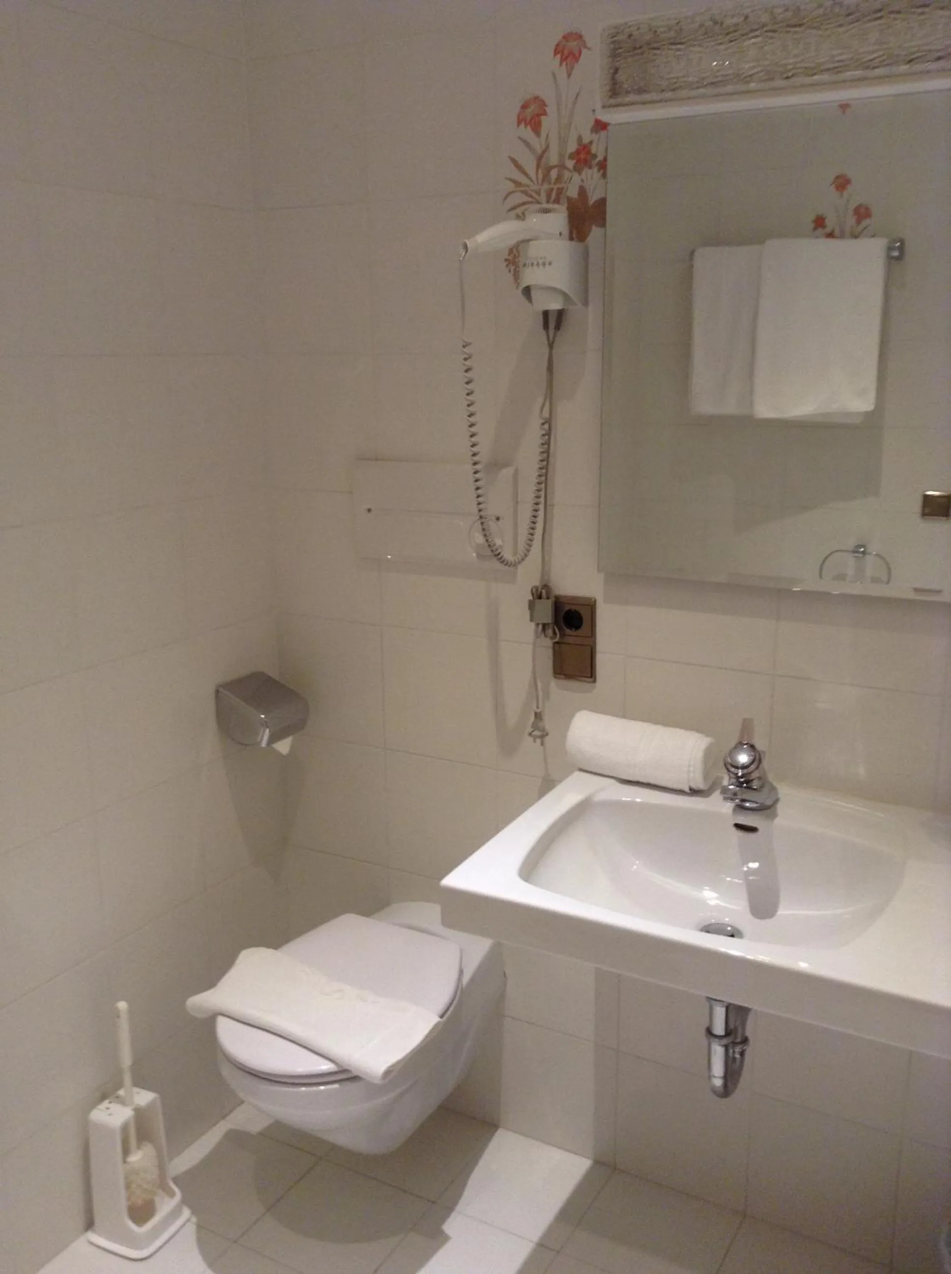 Toilet in Hotel Alaska