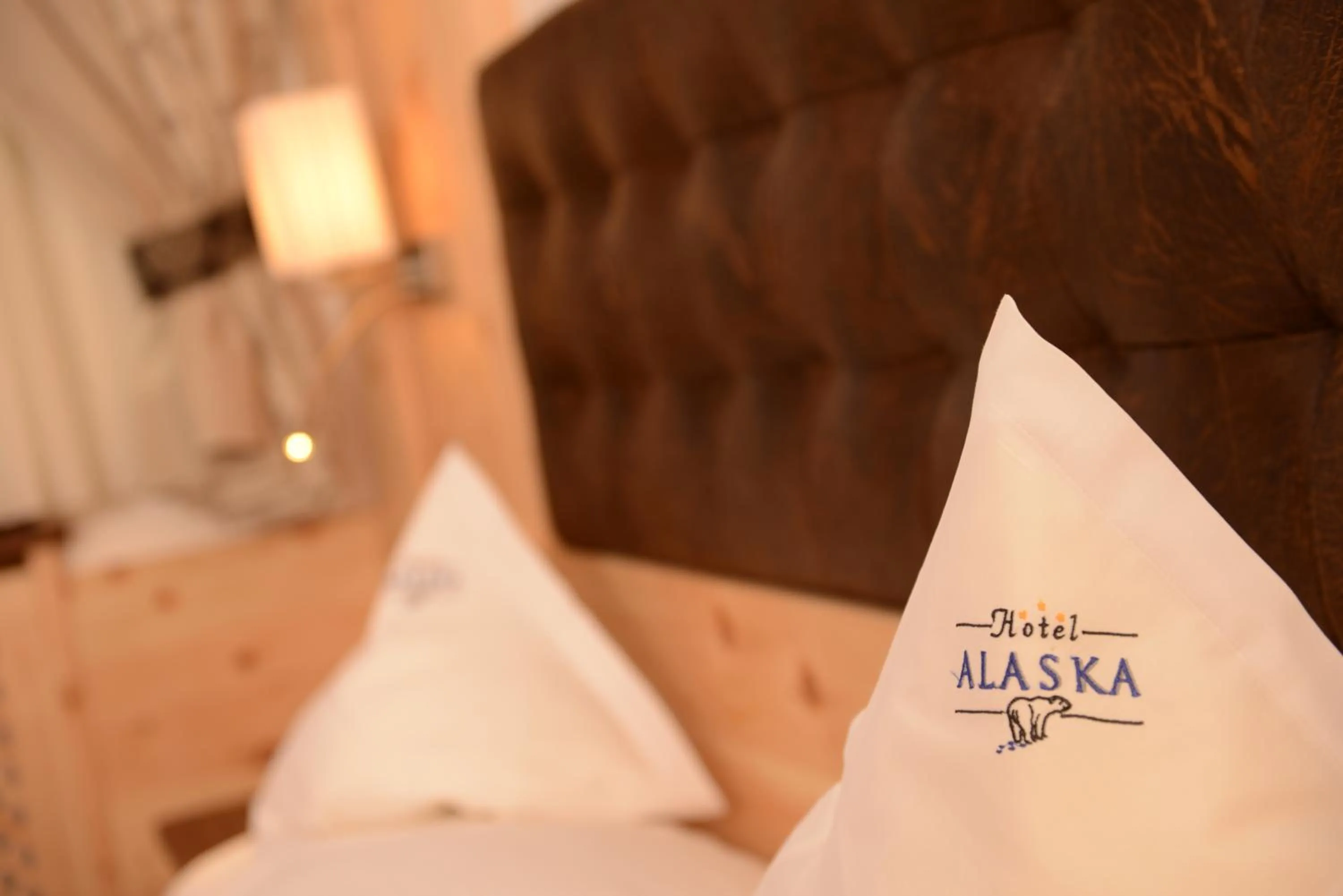 Decorative detail, Bed in Hotel Alaska