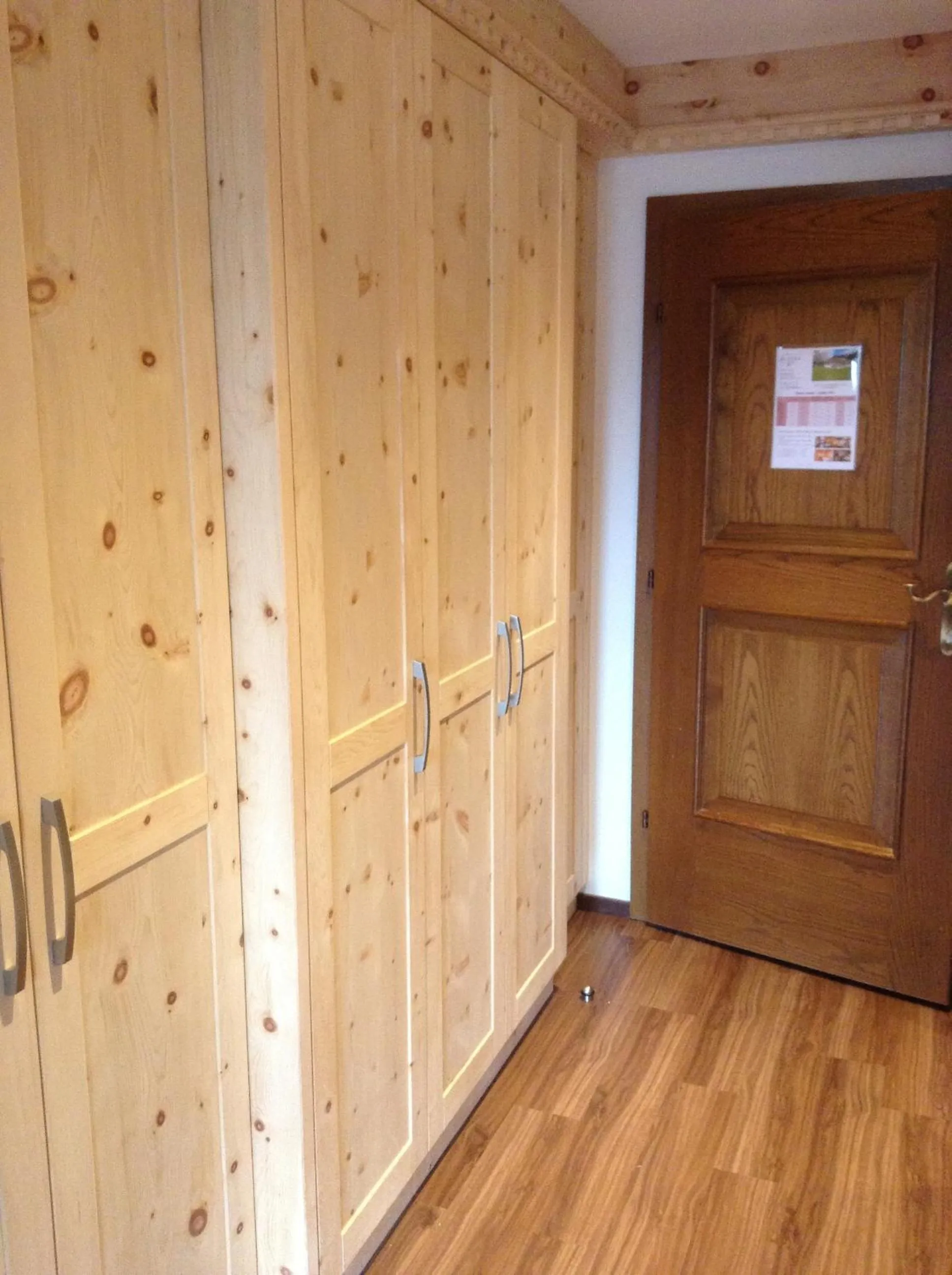 Decorative detail in Hotel Alaska