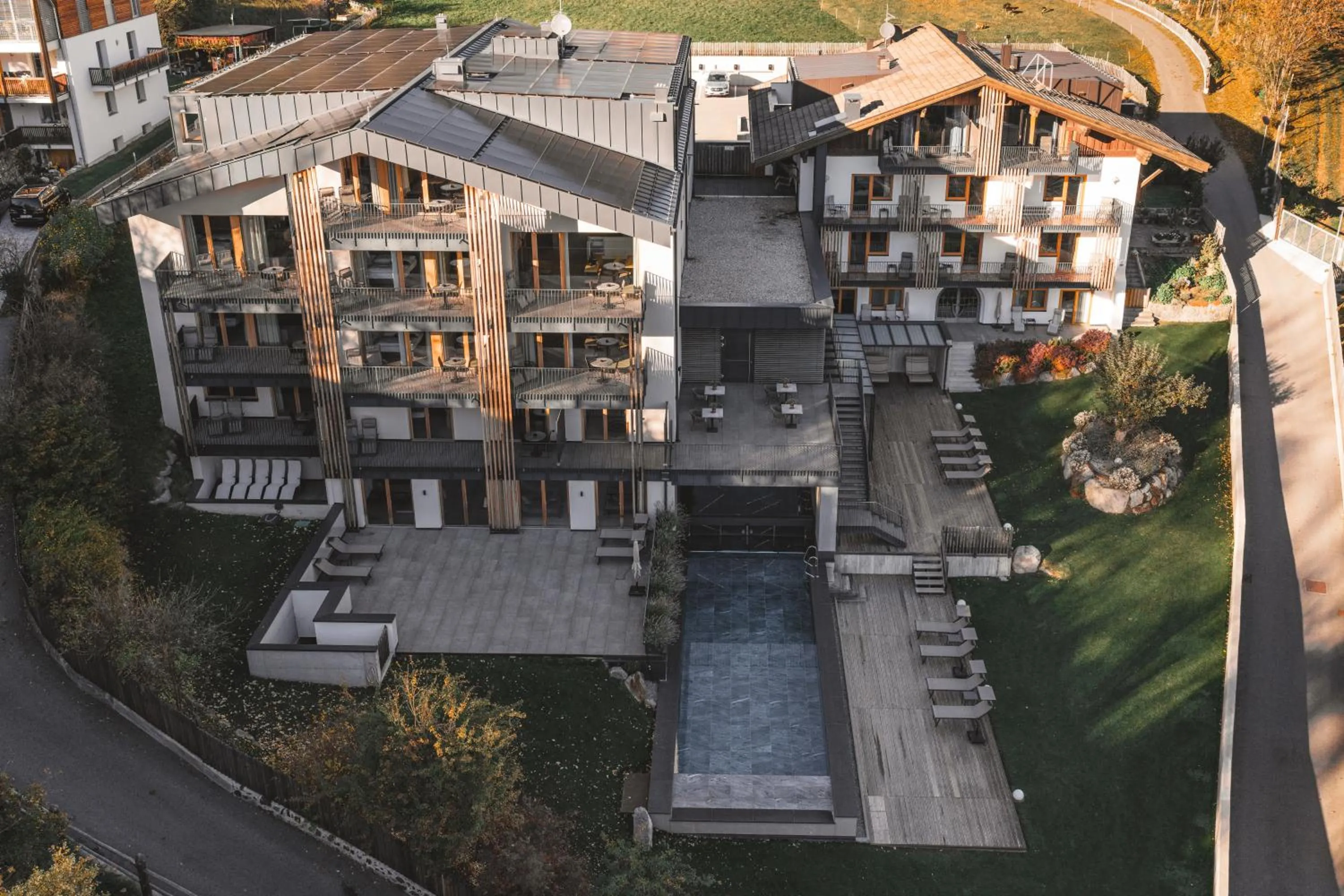 Property building in Maraias - Luxury Suites & Apartments