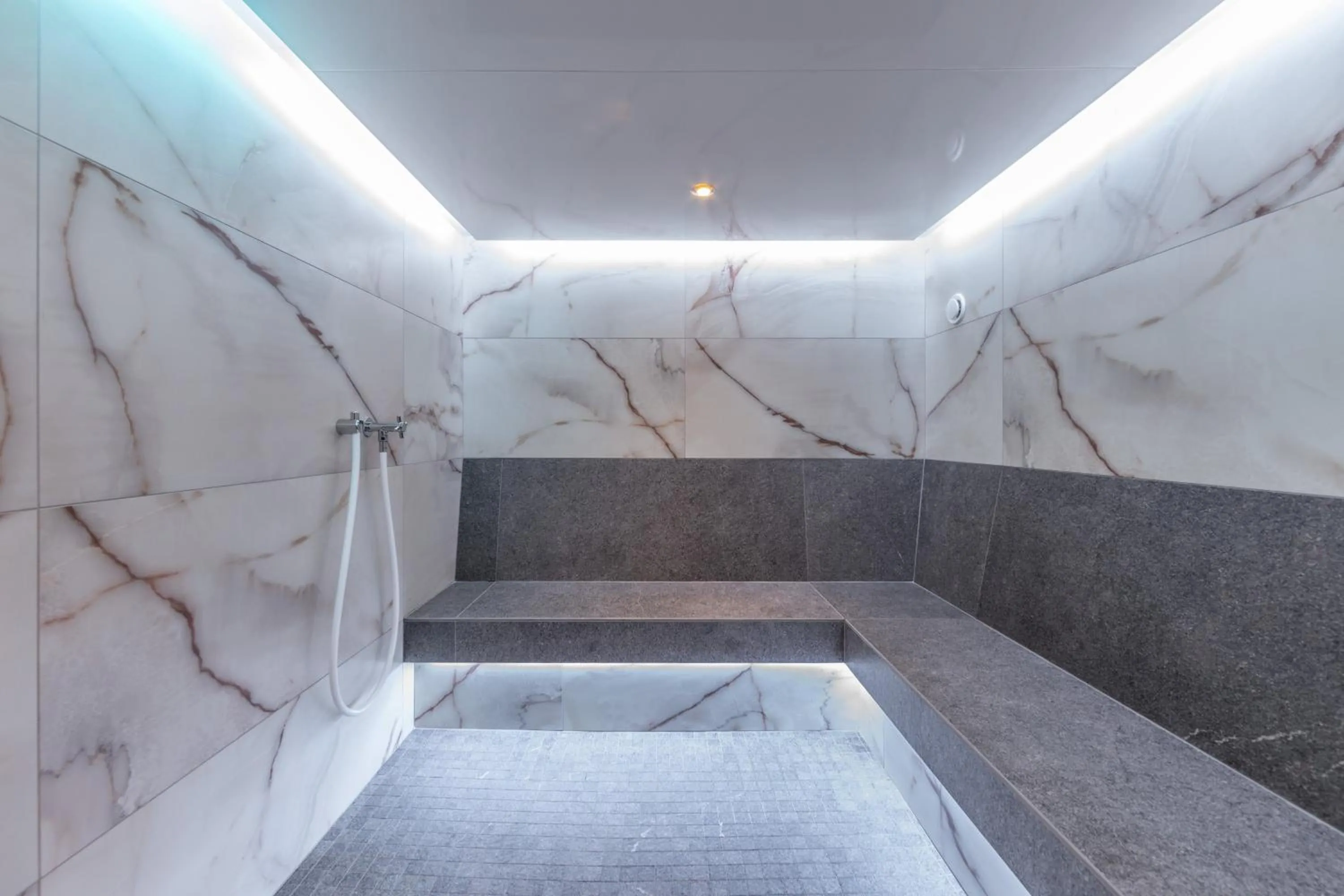 Steam room in Maraias - Luxury Suites & Apartments