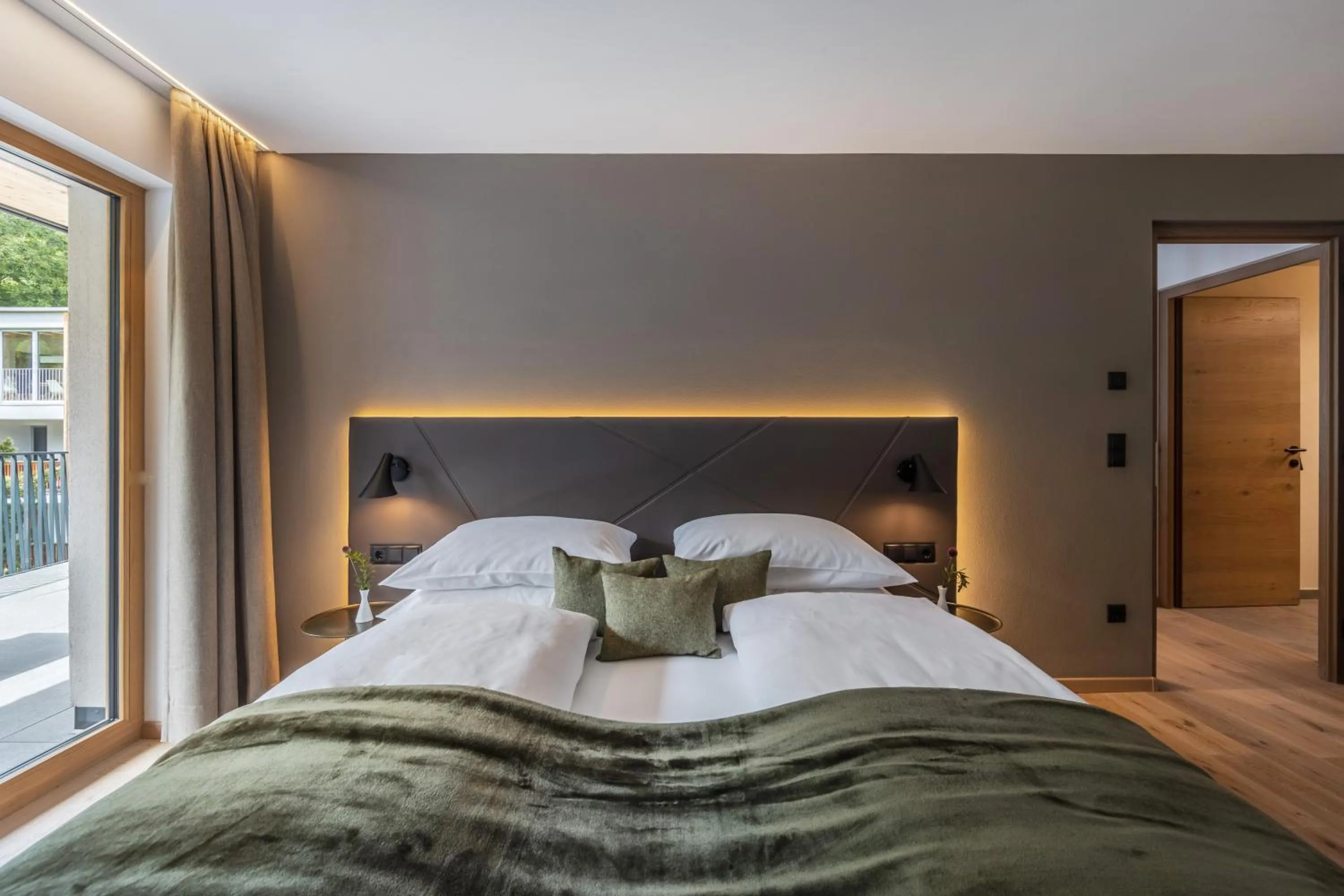 Bed in Maraias - Luxury Suites & Apartments