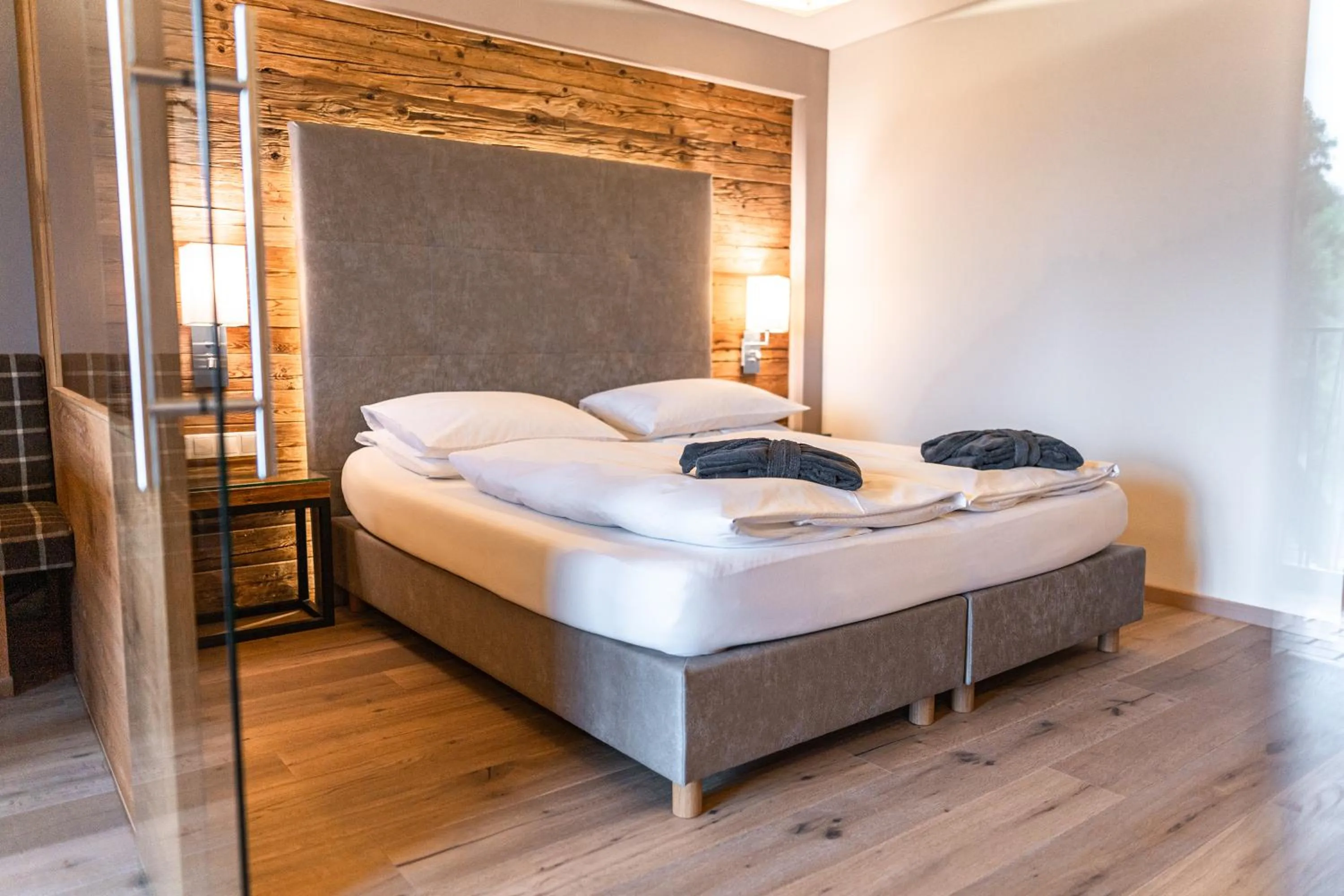 Bedroom, Bed in Maraias - Luxury Suites & Apartments