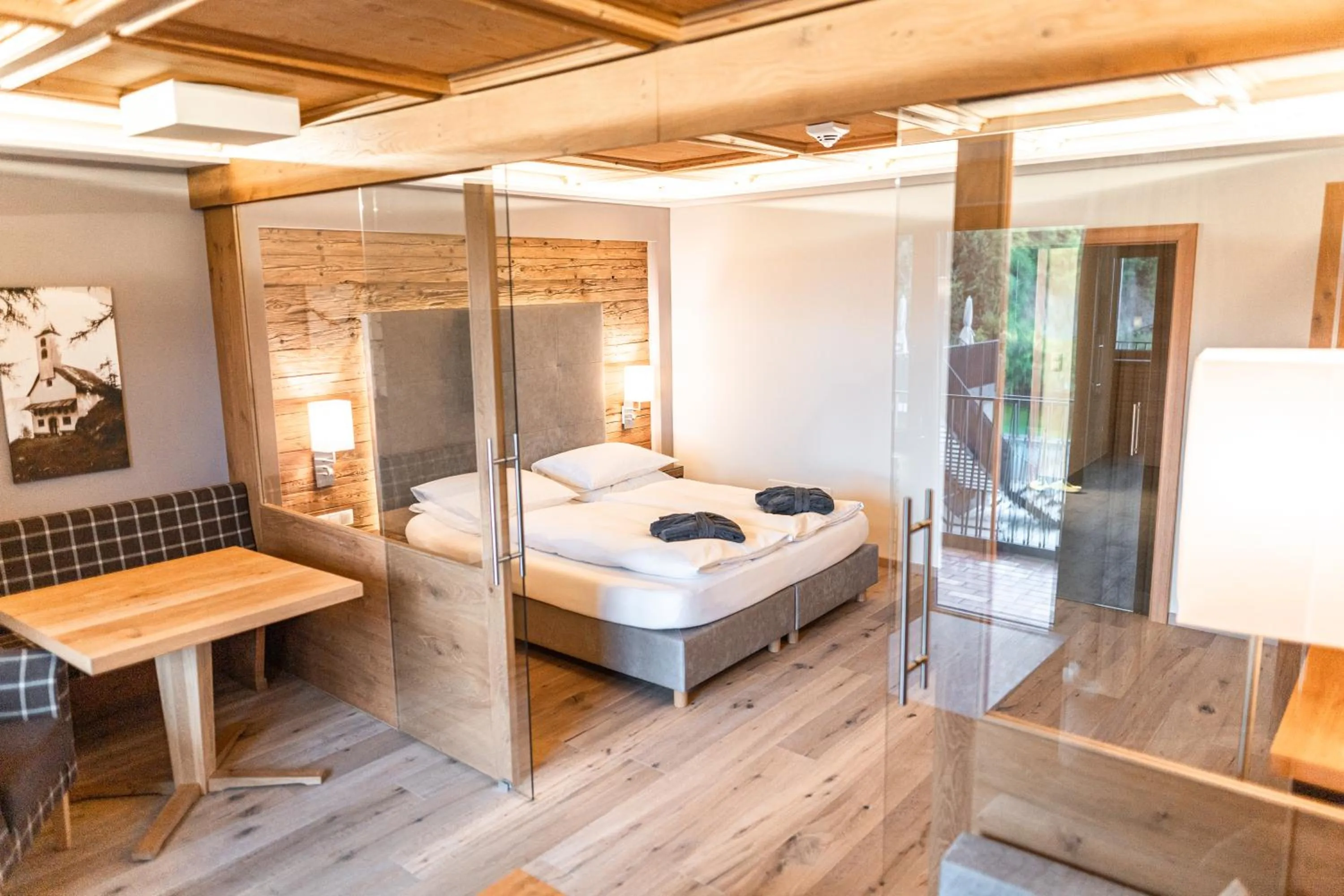 Bedroom, Bed in Maraias - Luxury Suites & Apartments