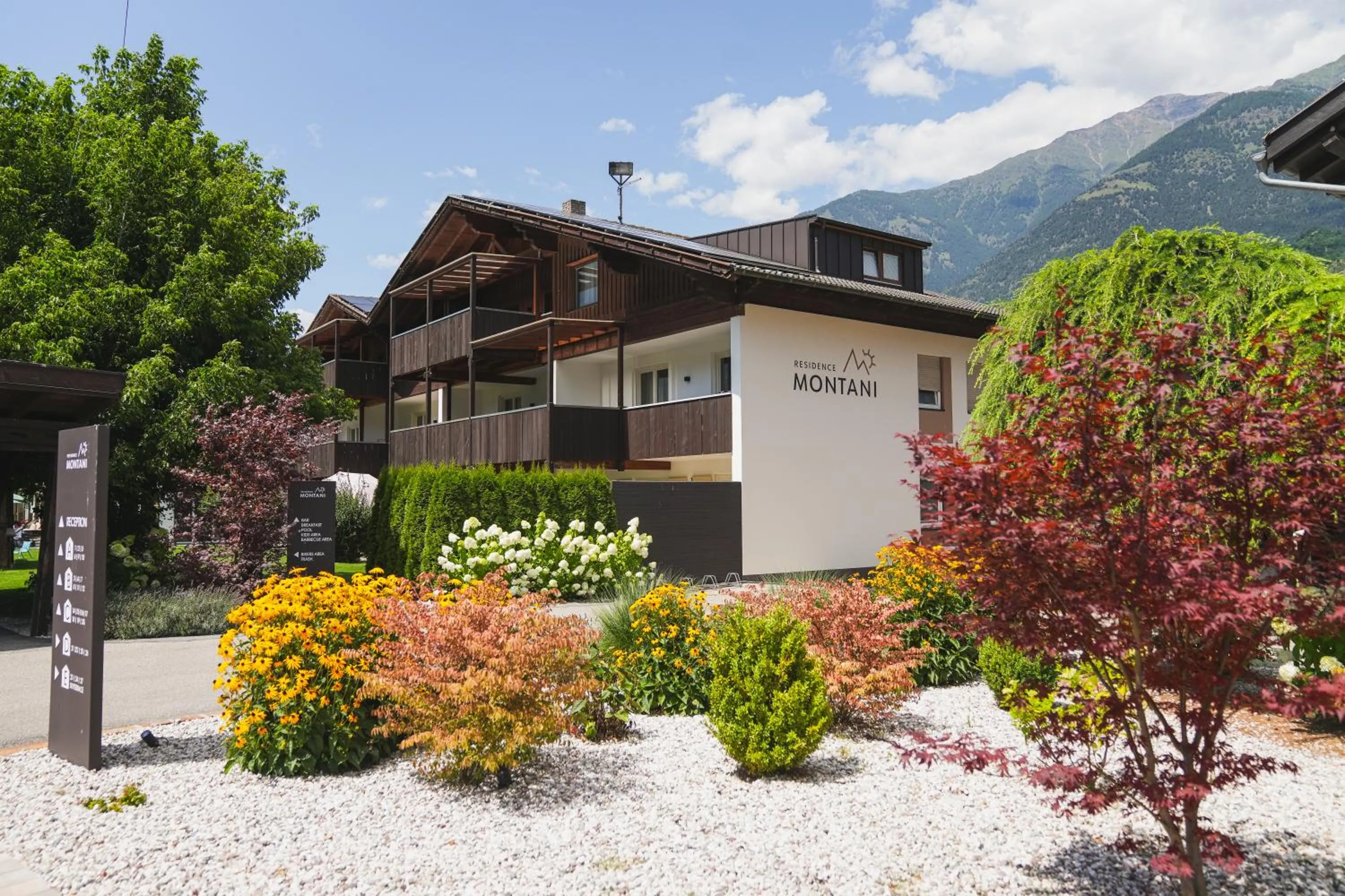 Property building in Residence Montani