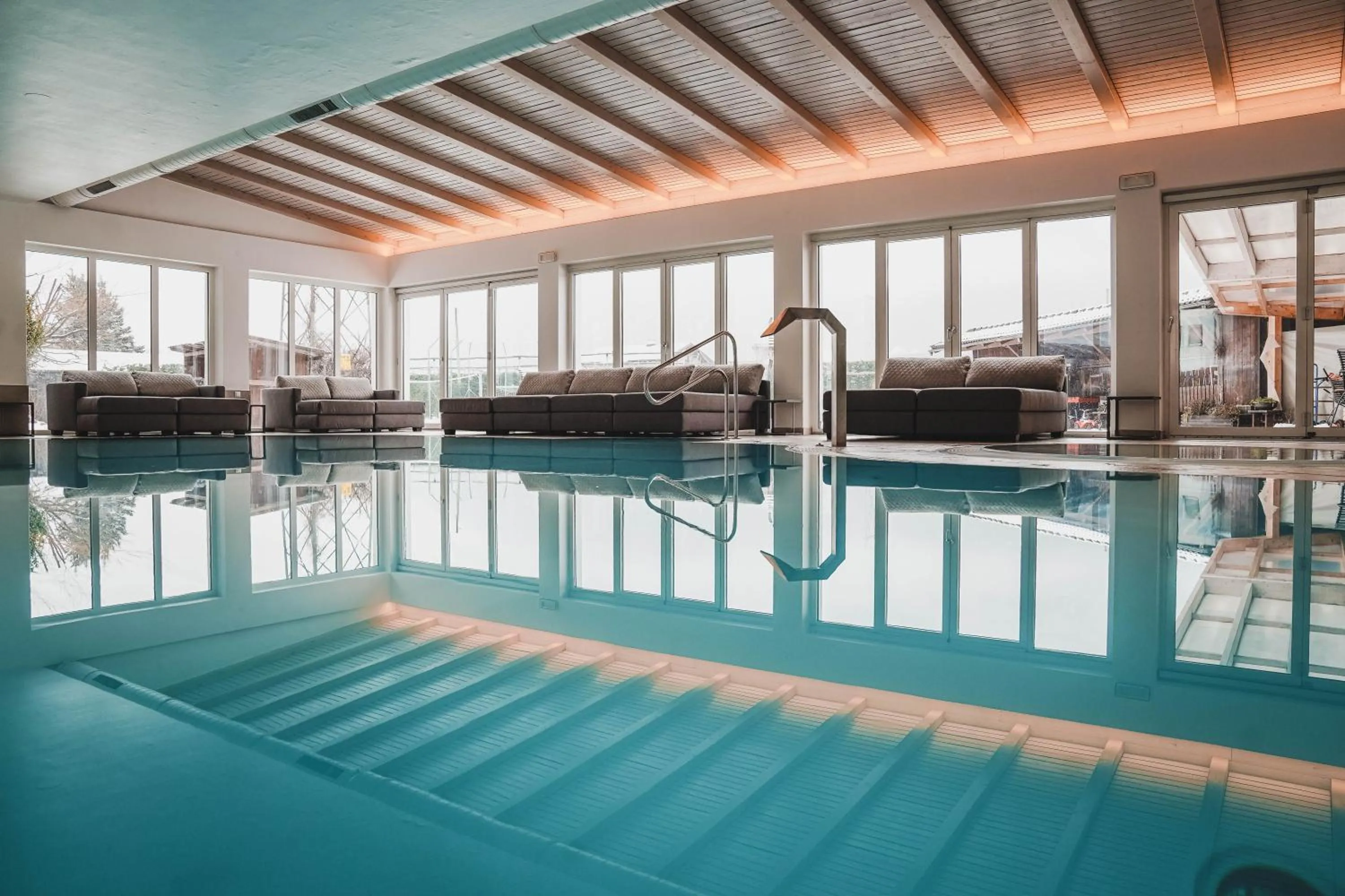 Swimming pool in Residence Montani