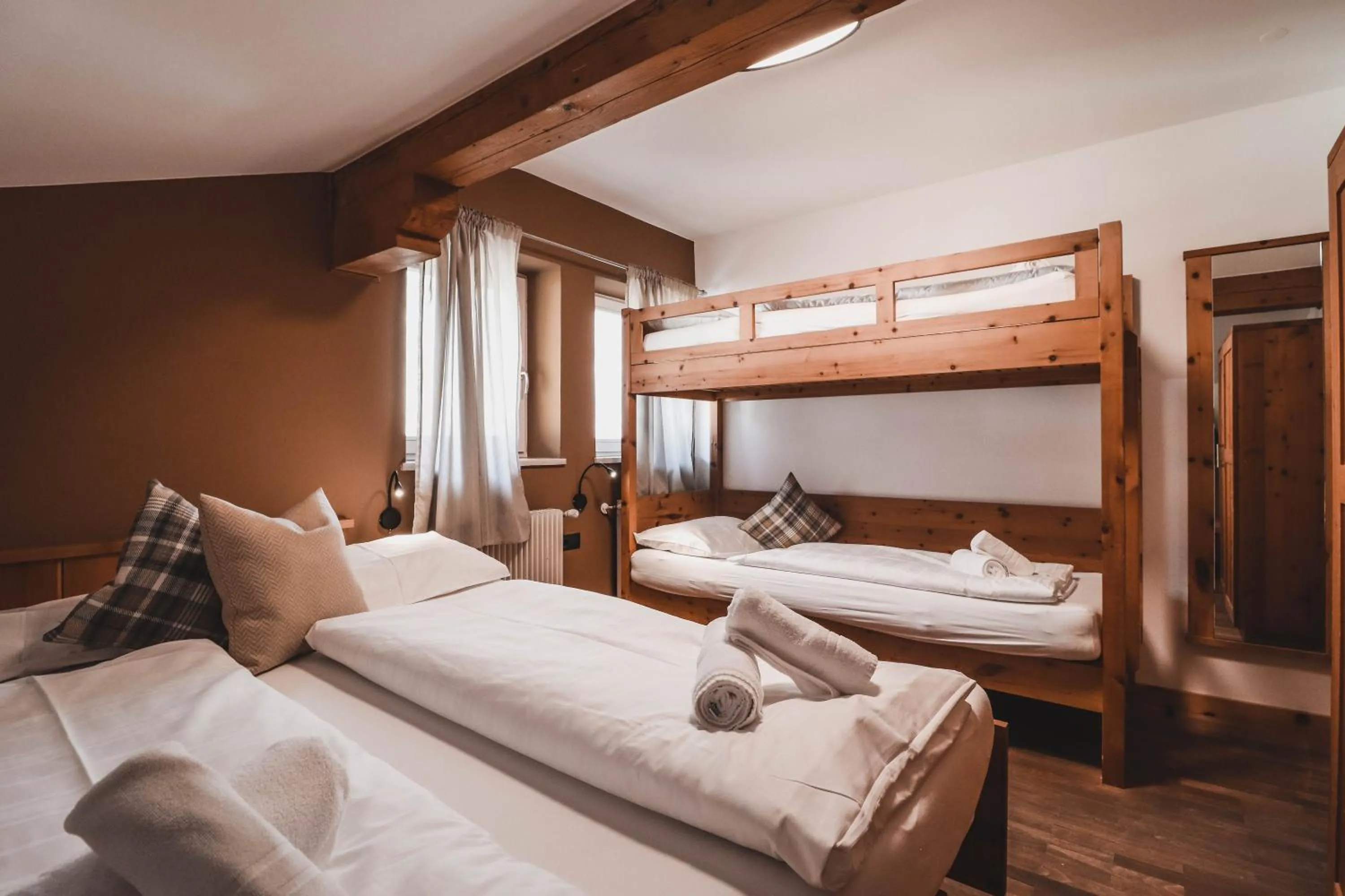 Bedroom, Bed in Residence Montani