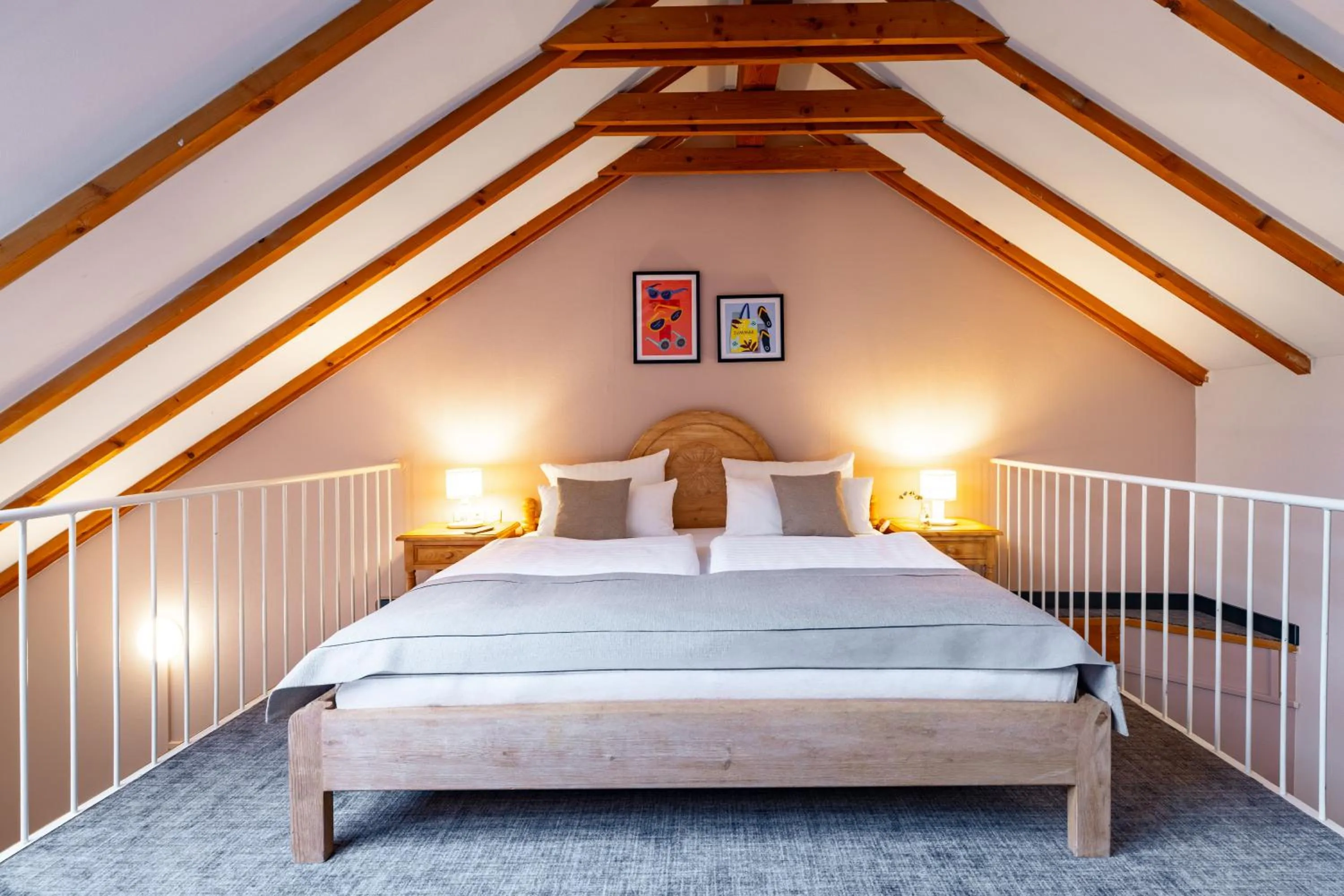 Bed in Garner Hotel Dusseldorf - Main Station by IHG