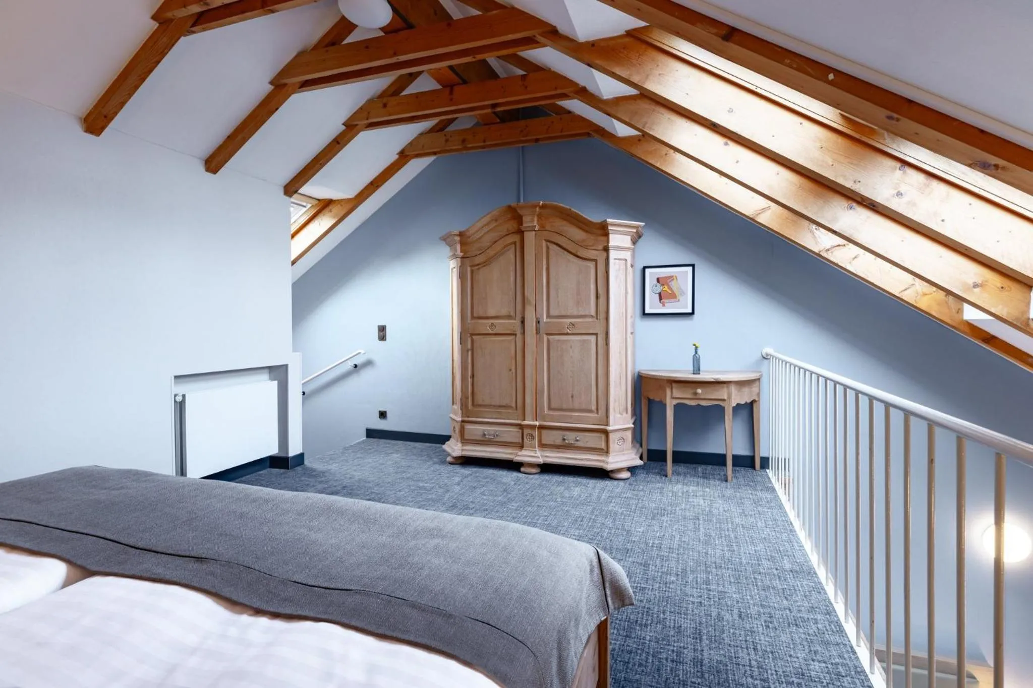 Photo of the whole room, Bed in Garner Hotel Dusseldorf - Main Station by IHG