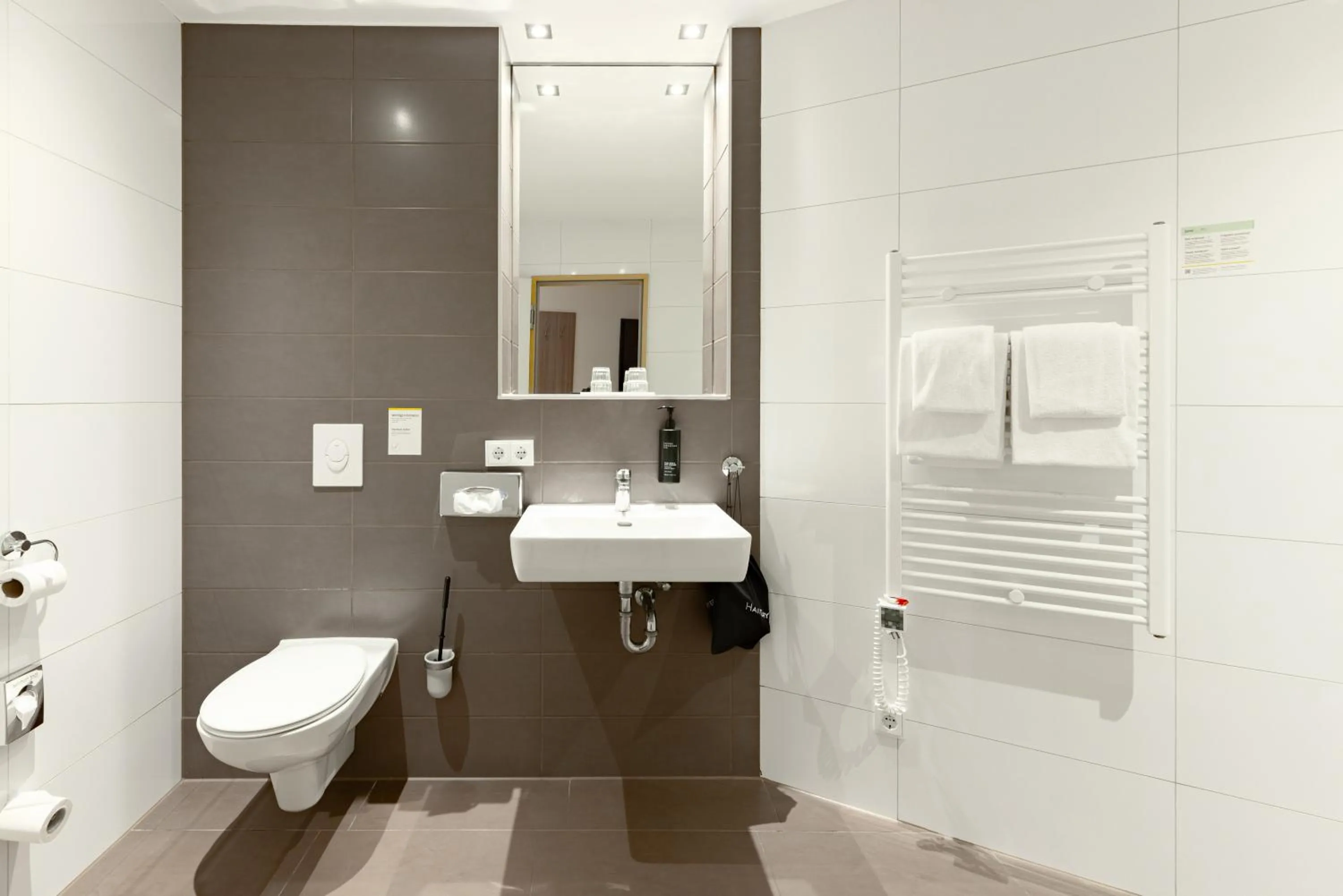 Toilet in Garner Hotel Dusseldorf - Main Station by IHG