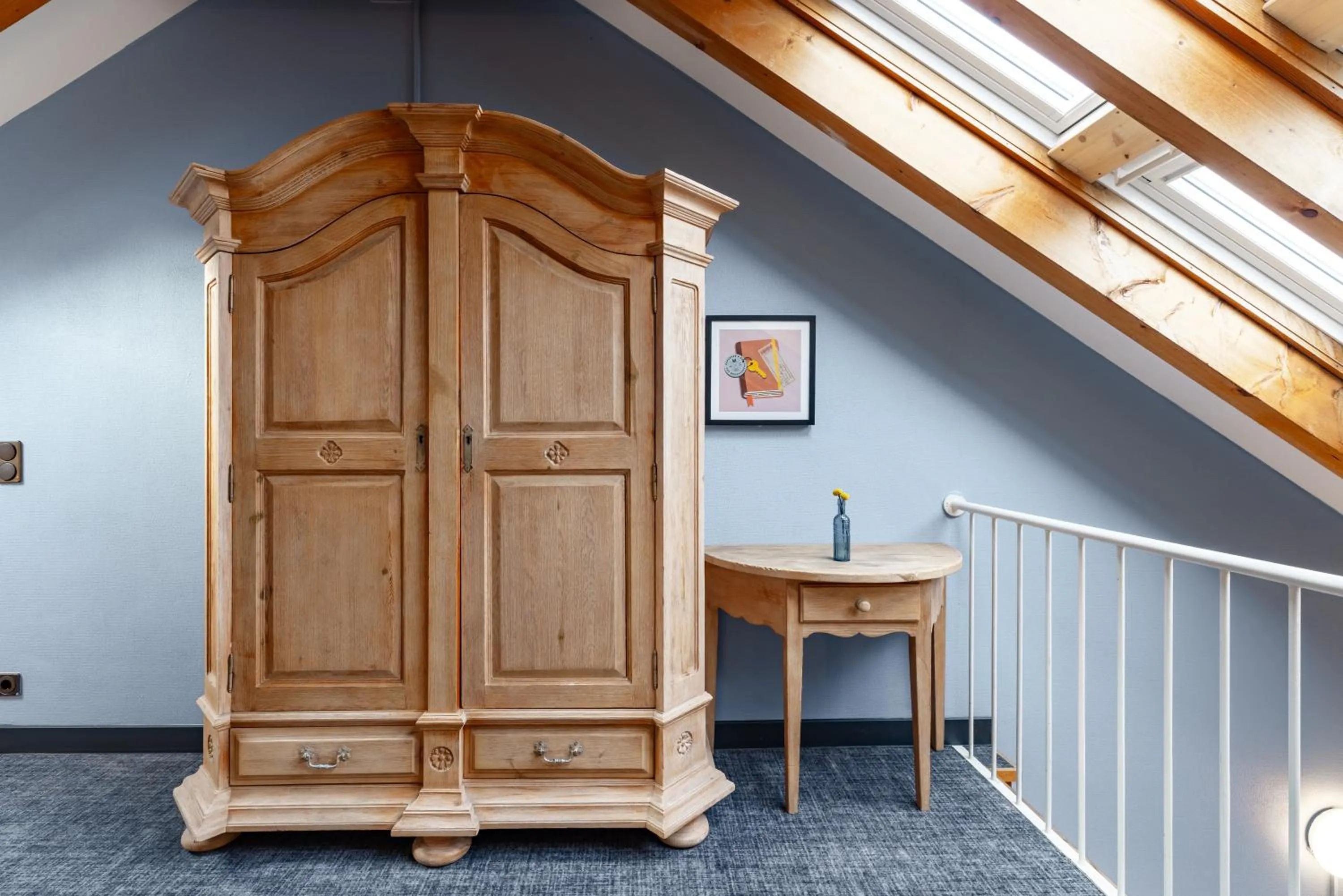 wardrobe in Garner Hotel Dusseldorf - Main Station by IHG