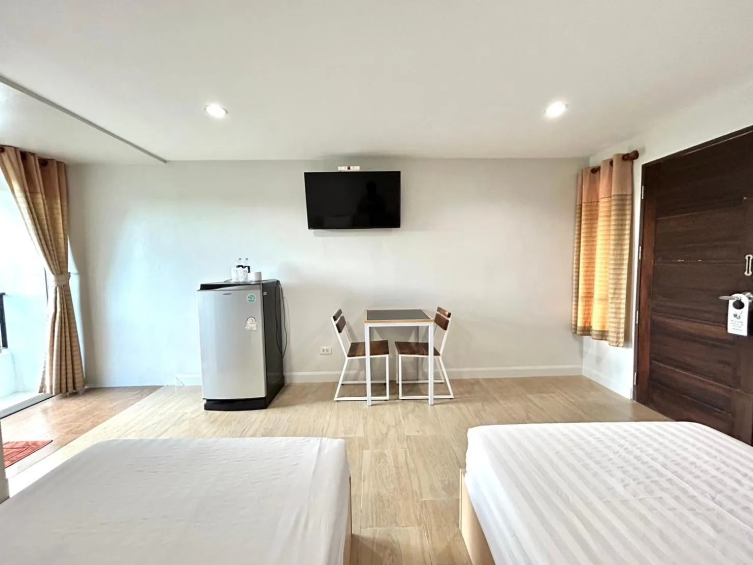 Photo of the whole room, Bed in DD Boutique Resort