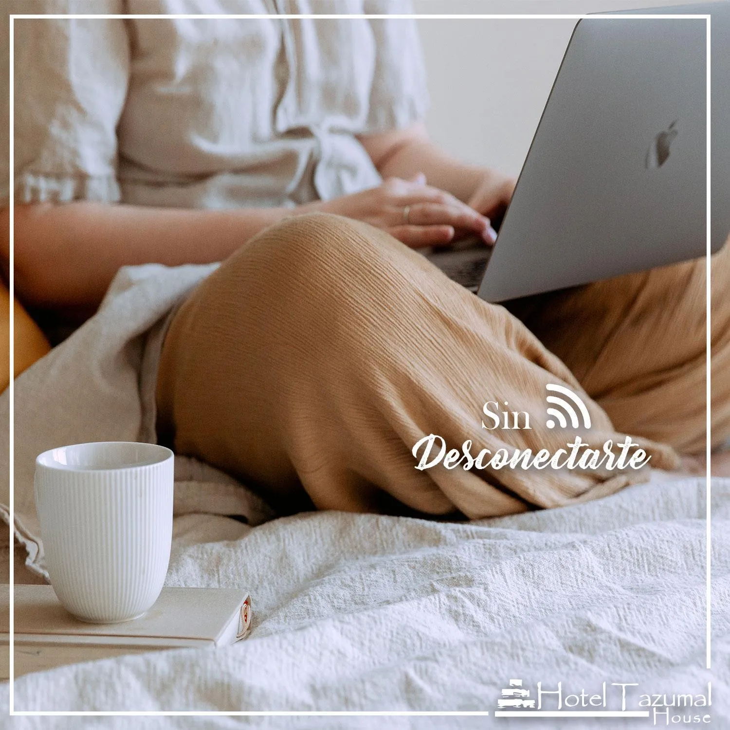 Bedroom, Bed in Hotel Tazumal House