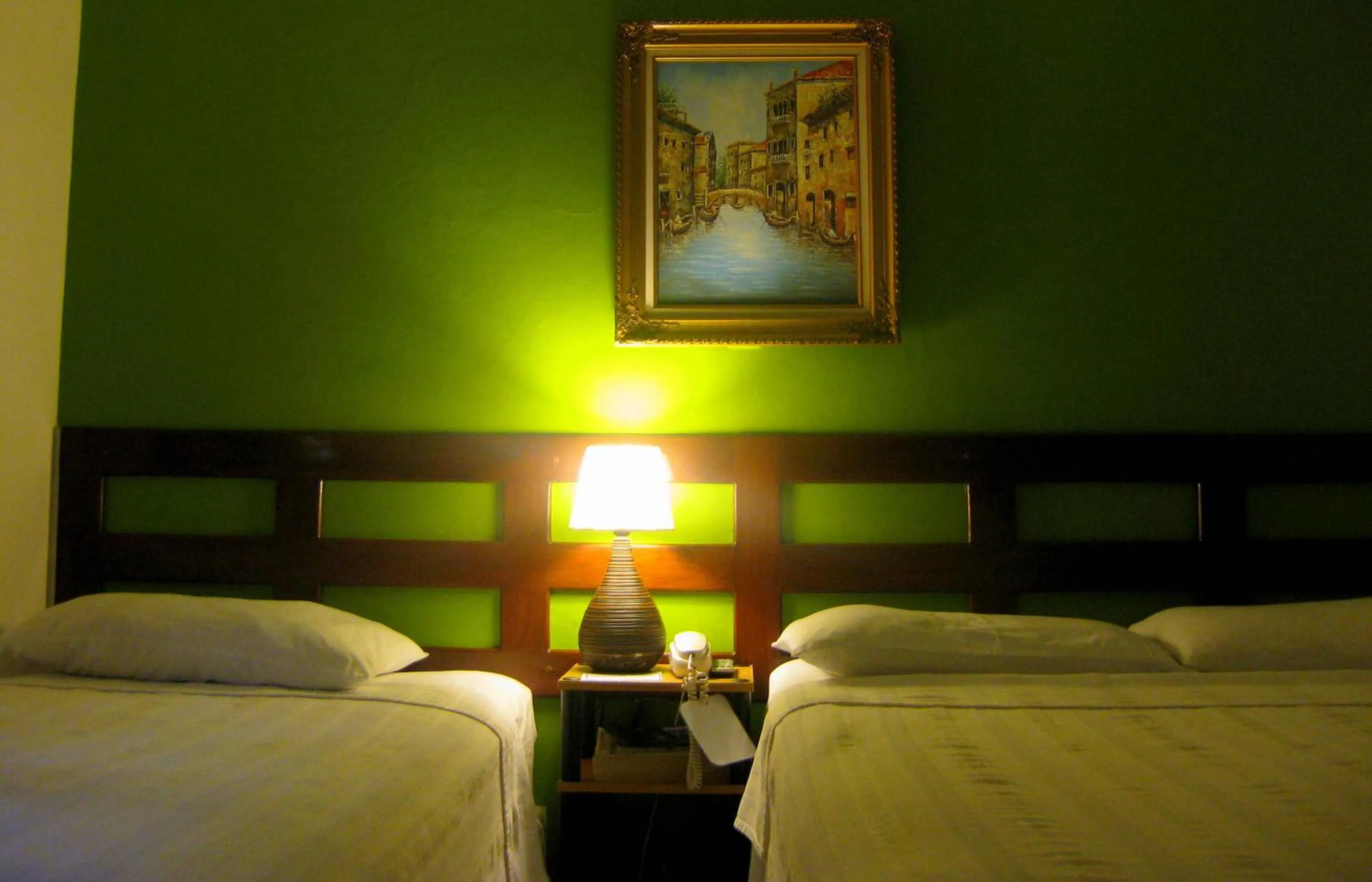 bunk bed, Bed in Hotel Tazumal House