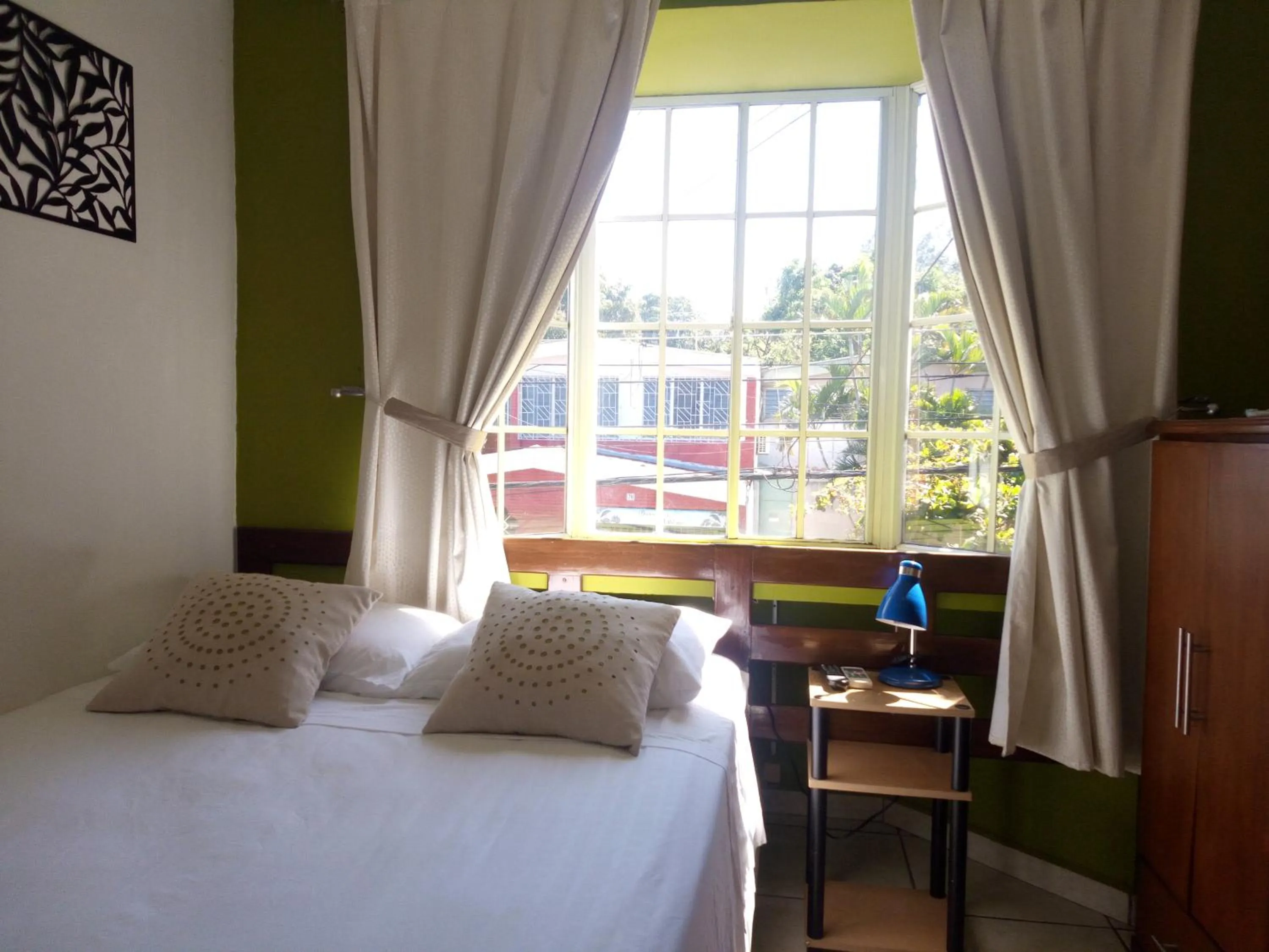 Street view, Bed in Hotel Tazumal House